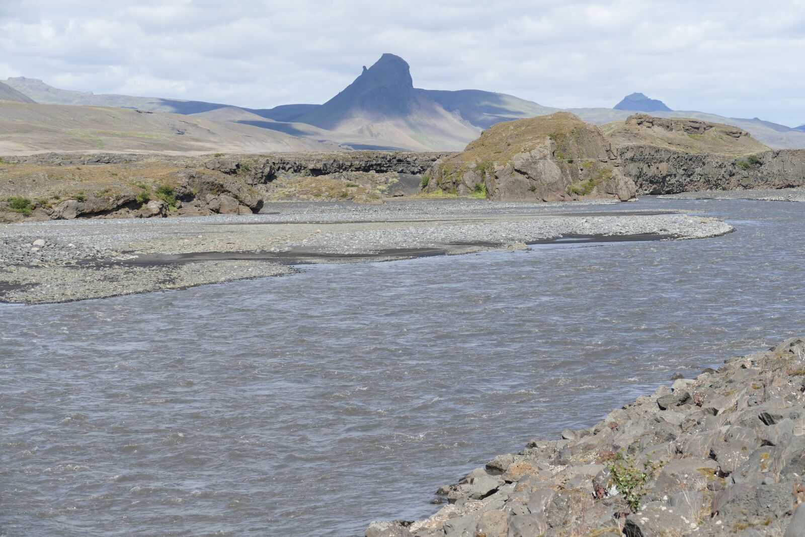 Panasonic Lumix DMC-FZ1000 sample photo. Iceland, thor mark, landscape photography