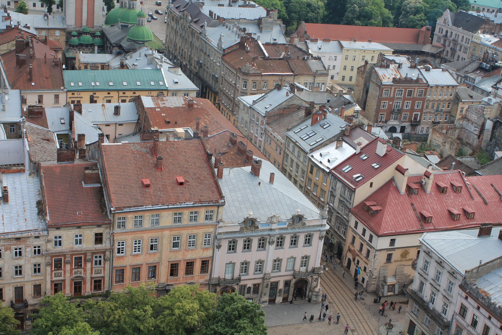 Canon EOS 1100D (EOS Rebel T3 / EOS Kiss X50) sample photo. Market square, ukraine, lviv photography