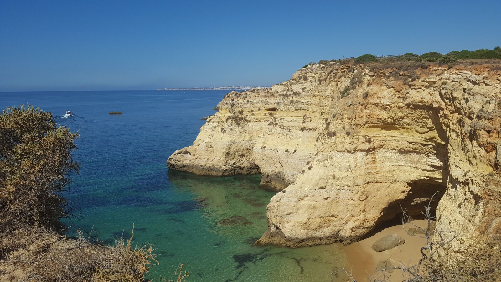 Samsung Galaxy S6 sample photo. Algarve, sea, rock photography