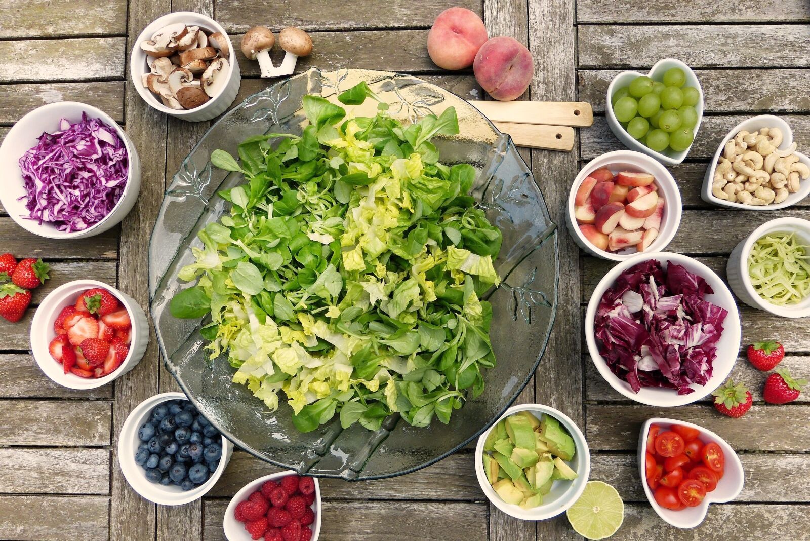 Panasonic Lumix DMC-FZ150 sample photo. Salad, fruits, berries photography