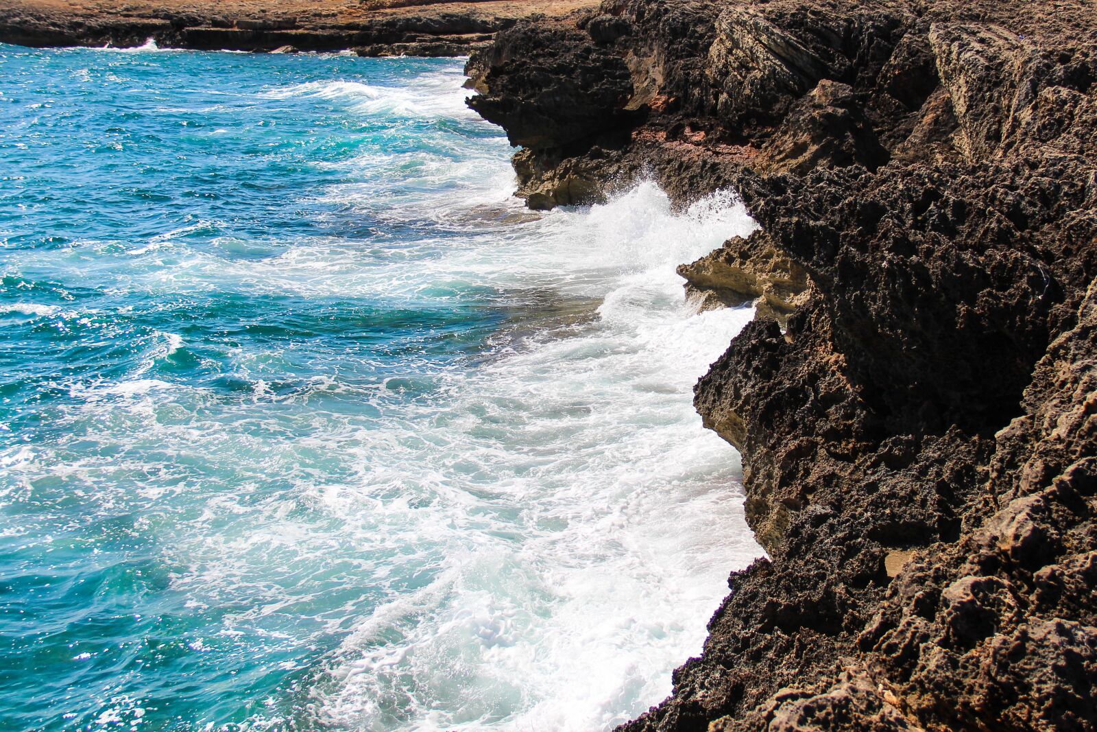 Canon EF-S 18-135mm F3.5-5.6 IS sample photo. Water, coast, nature photography