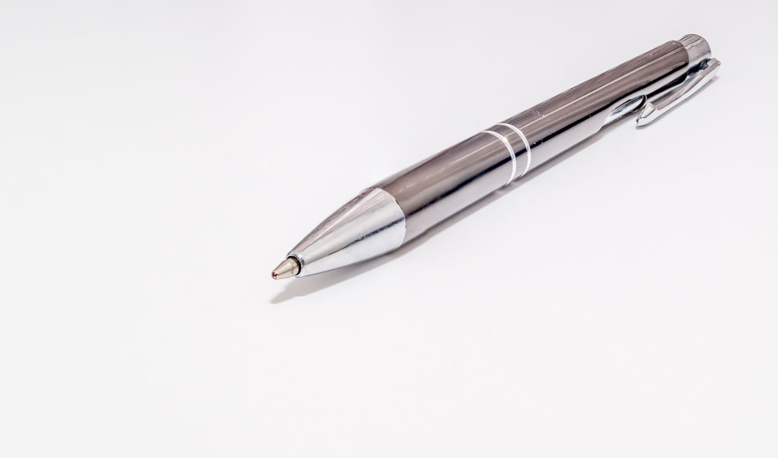 Sony DT 18-55mm F3.5-5.6 SAM II sample photo. Ball-point pen, pen, ink photography