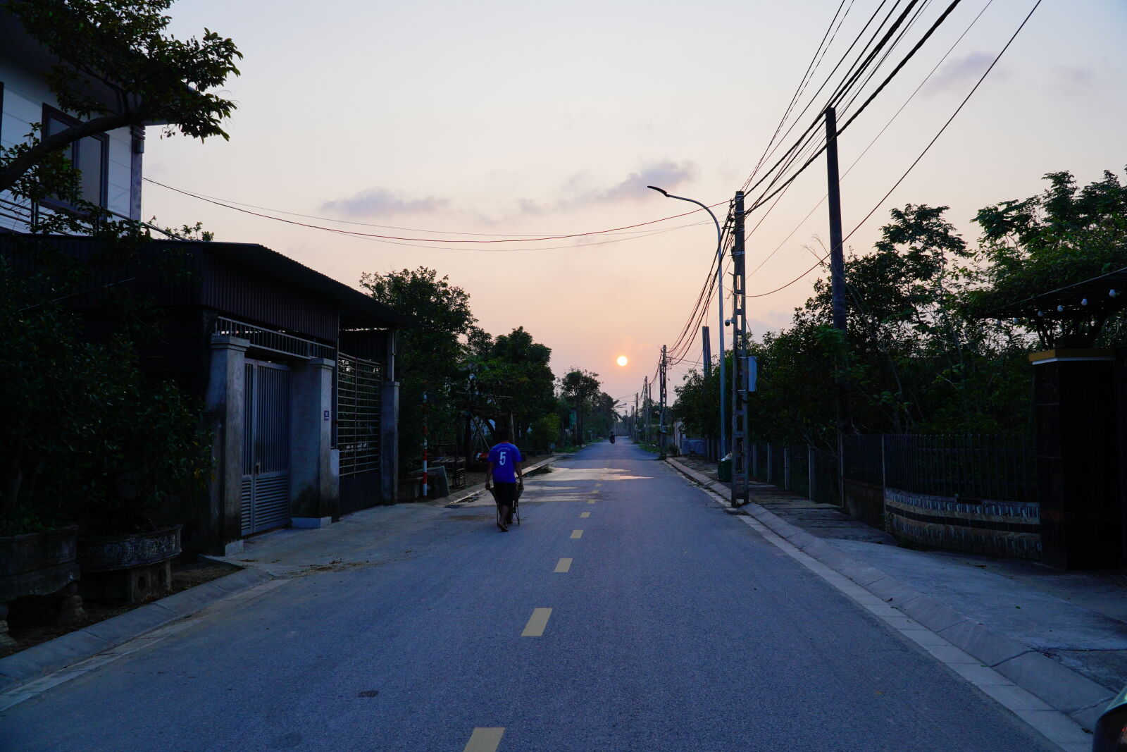 Sony E PZ 18-105mm F4 G OSS sample photo. Mạnh hùng photography