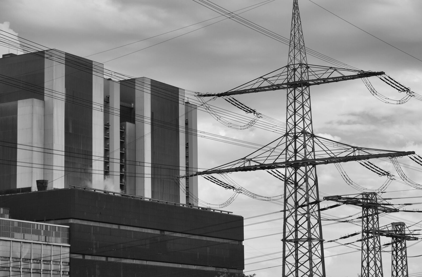 Panasonic Lumix DMC-FZ1000 sample photo. Power plant, current, energy photography