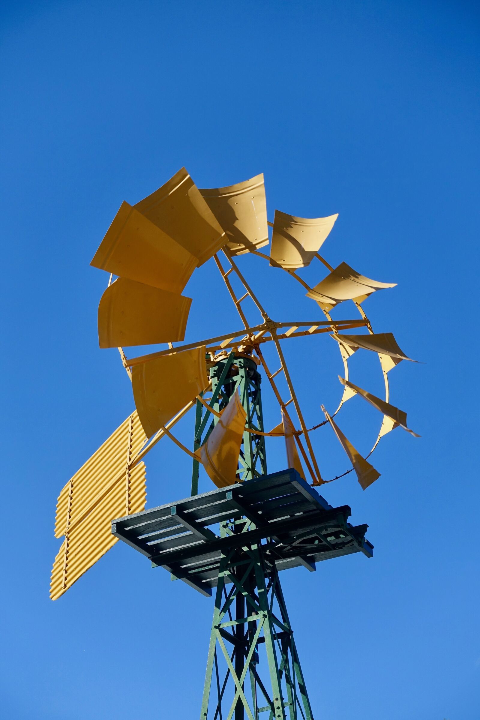 Sony Cyber-shot DSC-RX100 III sample photo. Windmill, pump, agriculture photography