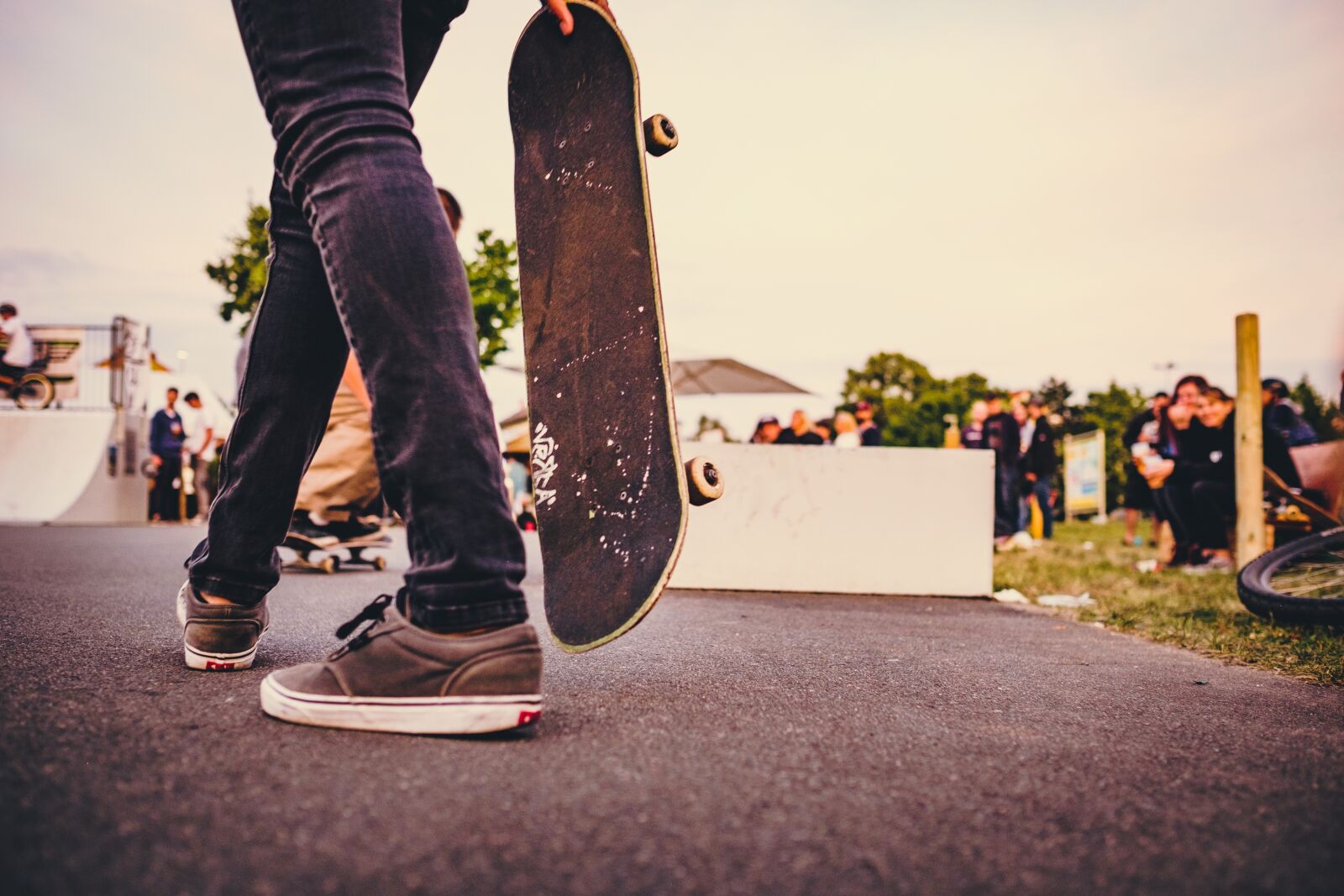 Fujifilm XF 23mm F1.4 R sample photo. Skating, jump, human photography
