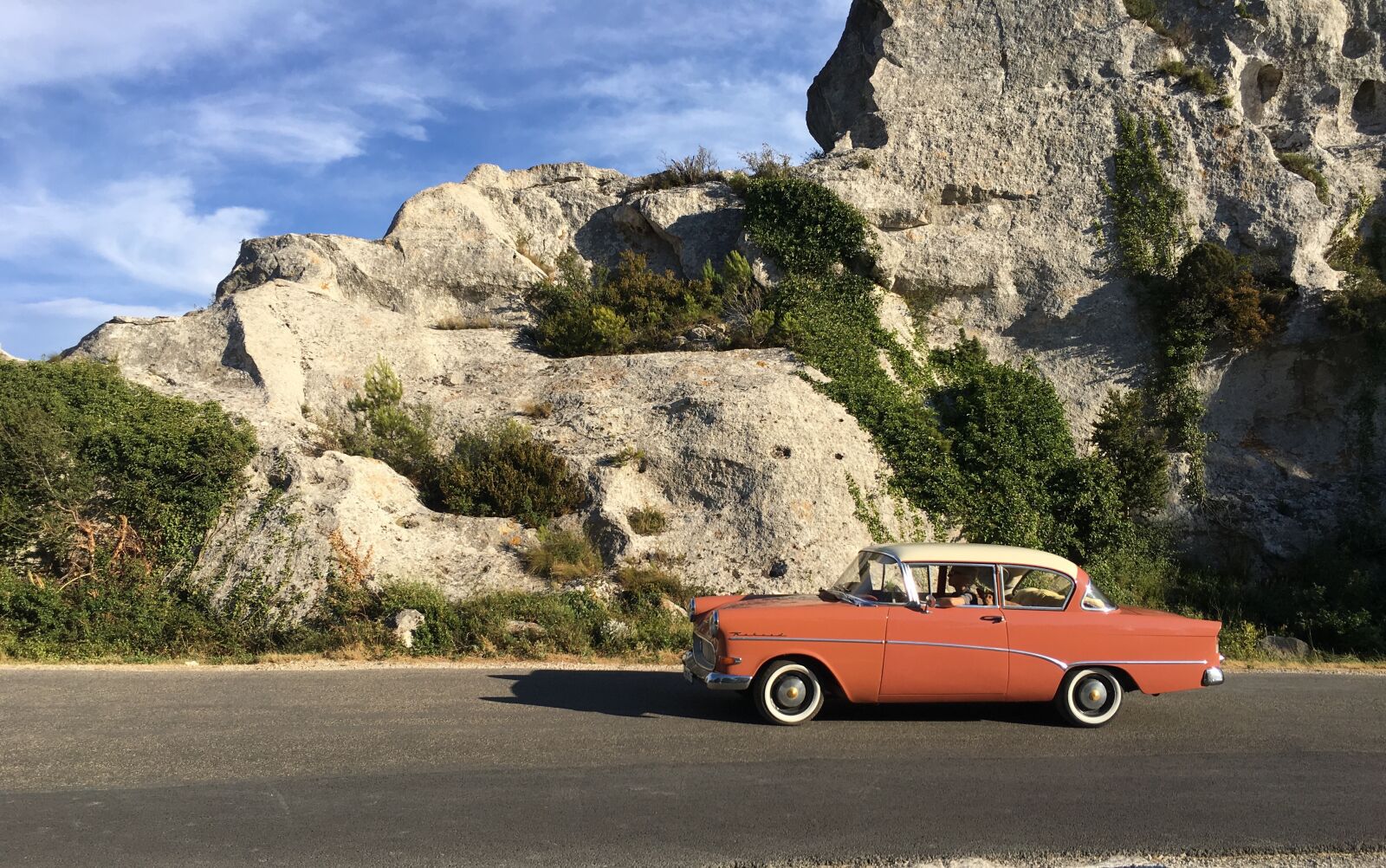 iPhone 6s back camera 4.15mm f/2.2 sample photo. France, road trip, road photography