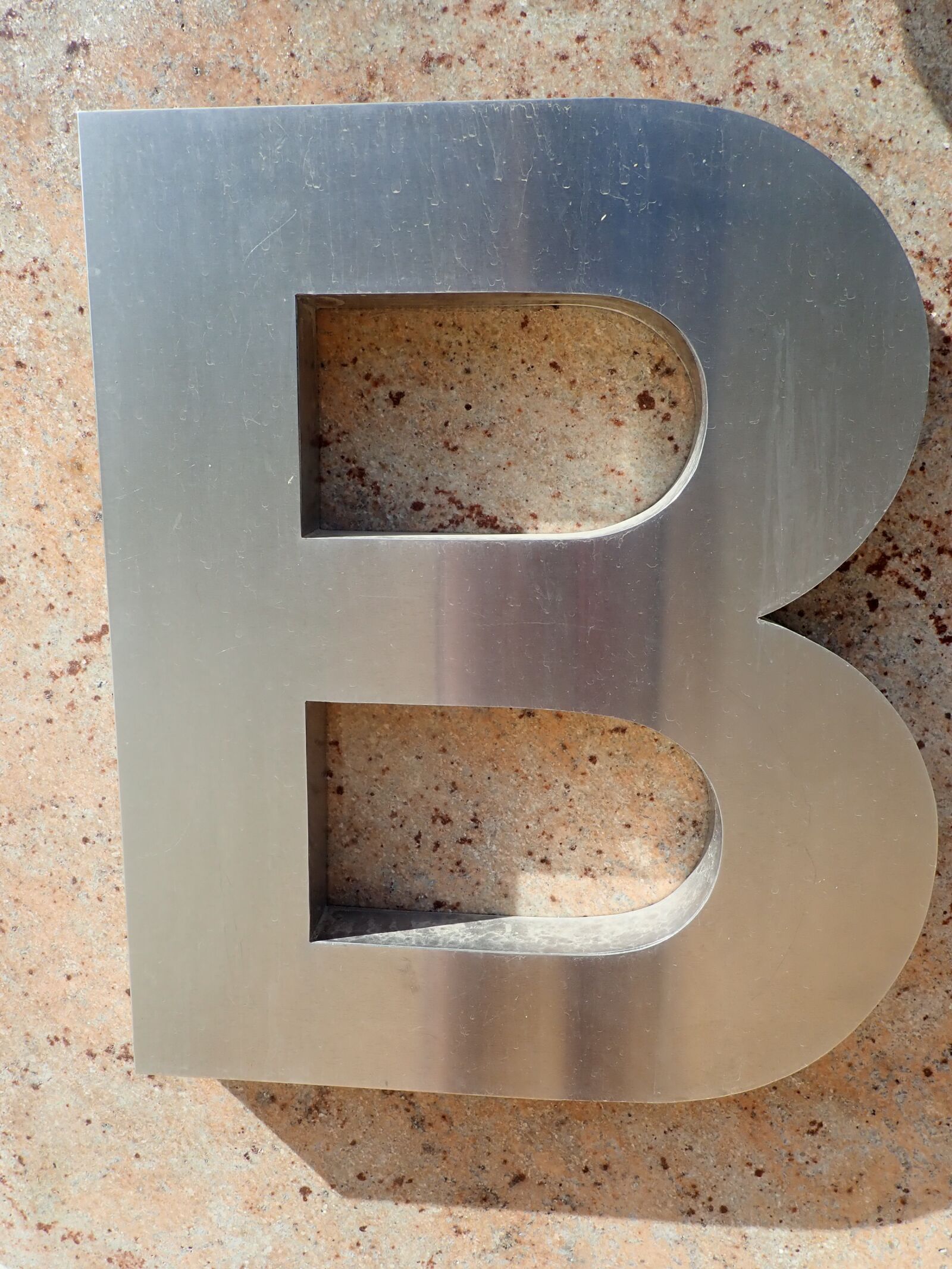 Olympus TG-5 sample photo. Alphabet, b, letter b photography