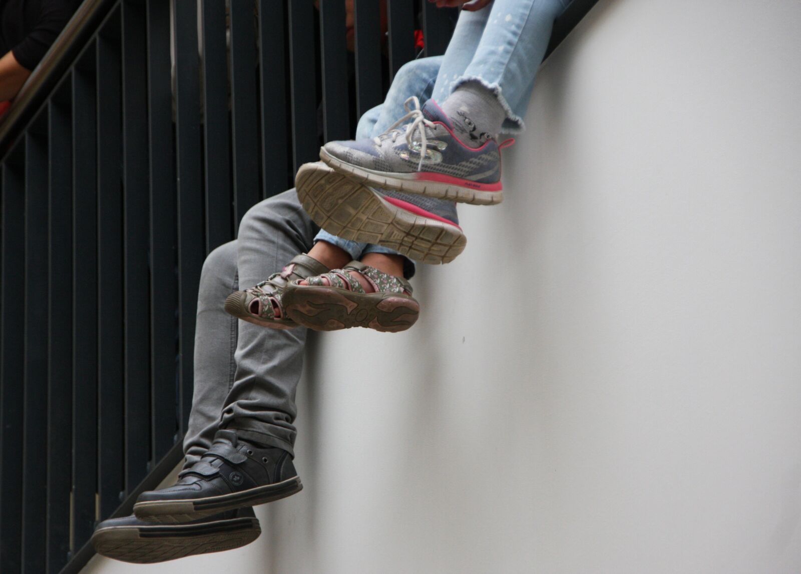 Canon EOS 40D sample photo. Shoes, feet, legs photography