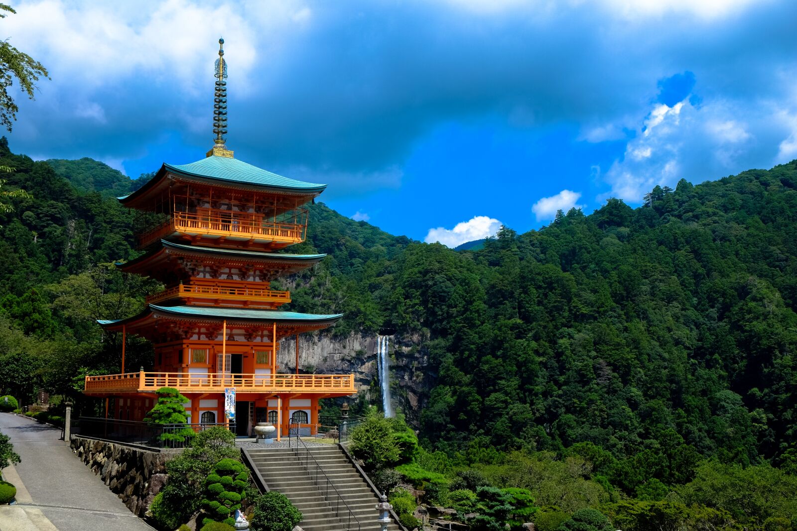 Fujifilm X-E2 sample photo. Temple, japan, japanese photography