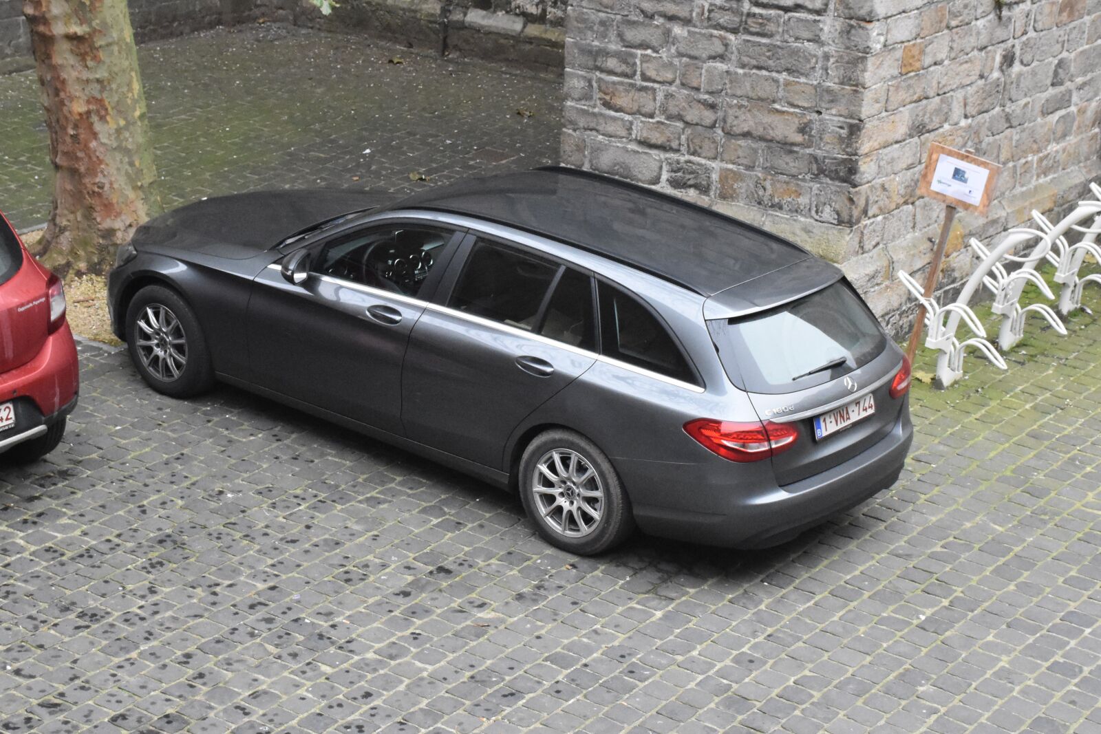 Nikon D7200 sample photo. Car, grey, luxury photography