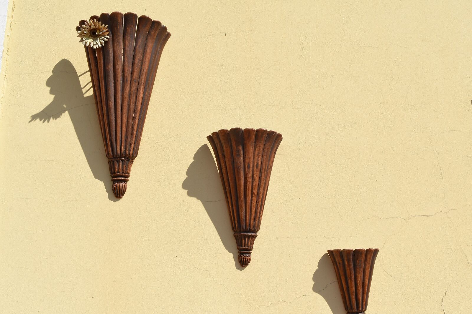 Nikon D5500 sample photo. Decoration, ornament, wall, still photography