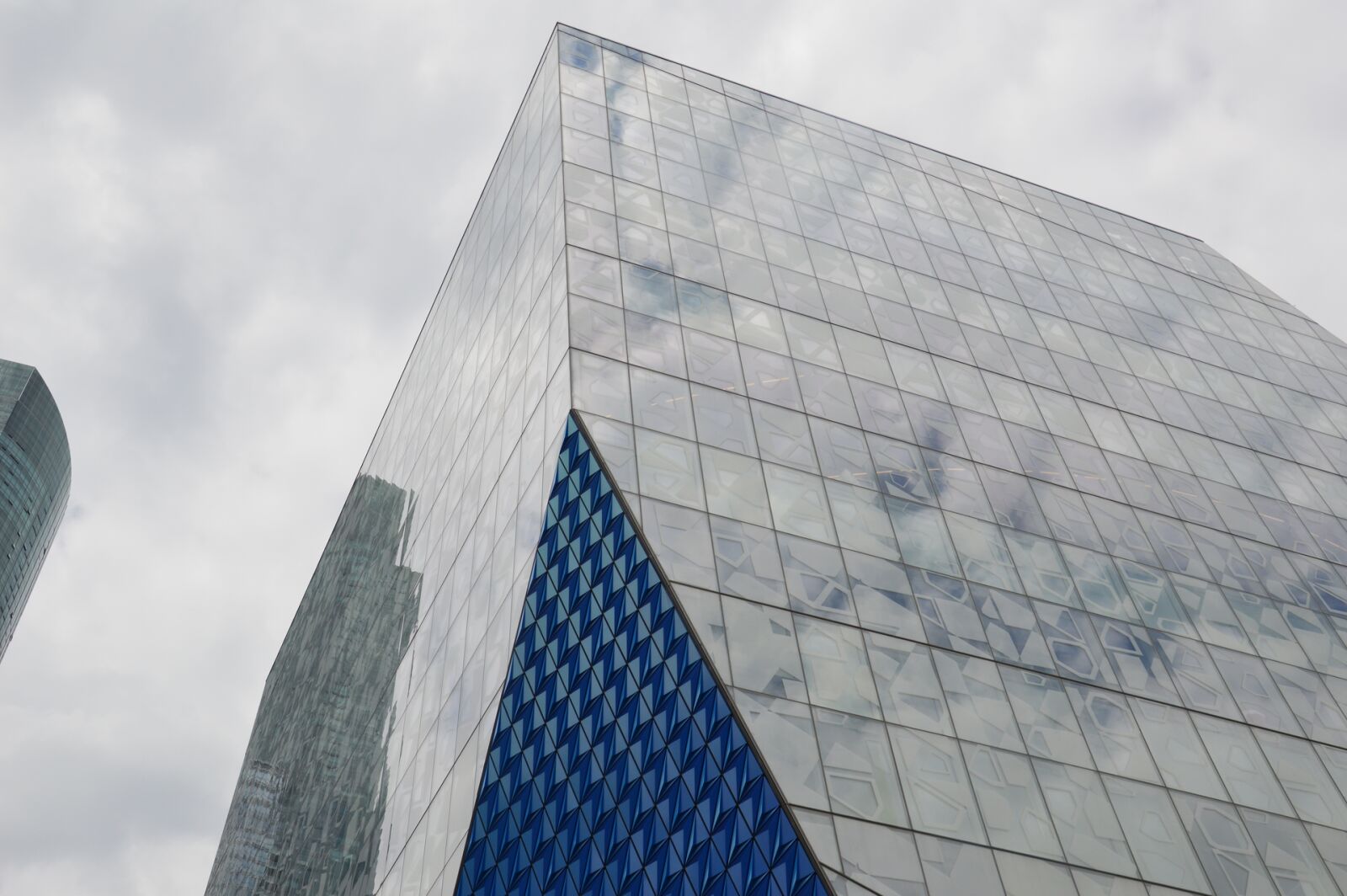 Nikon D3200 sample photo. Office, building, toronto photography