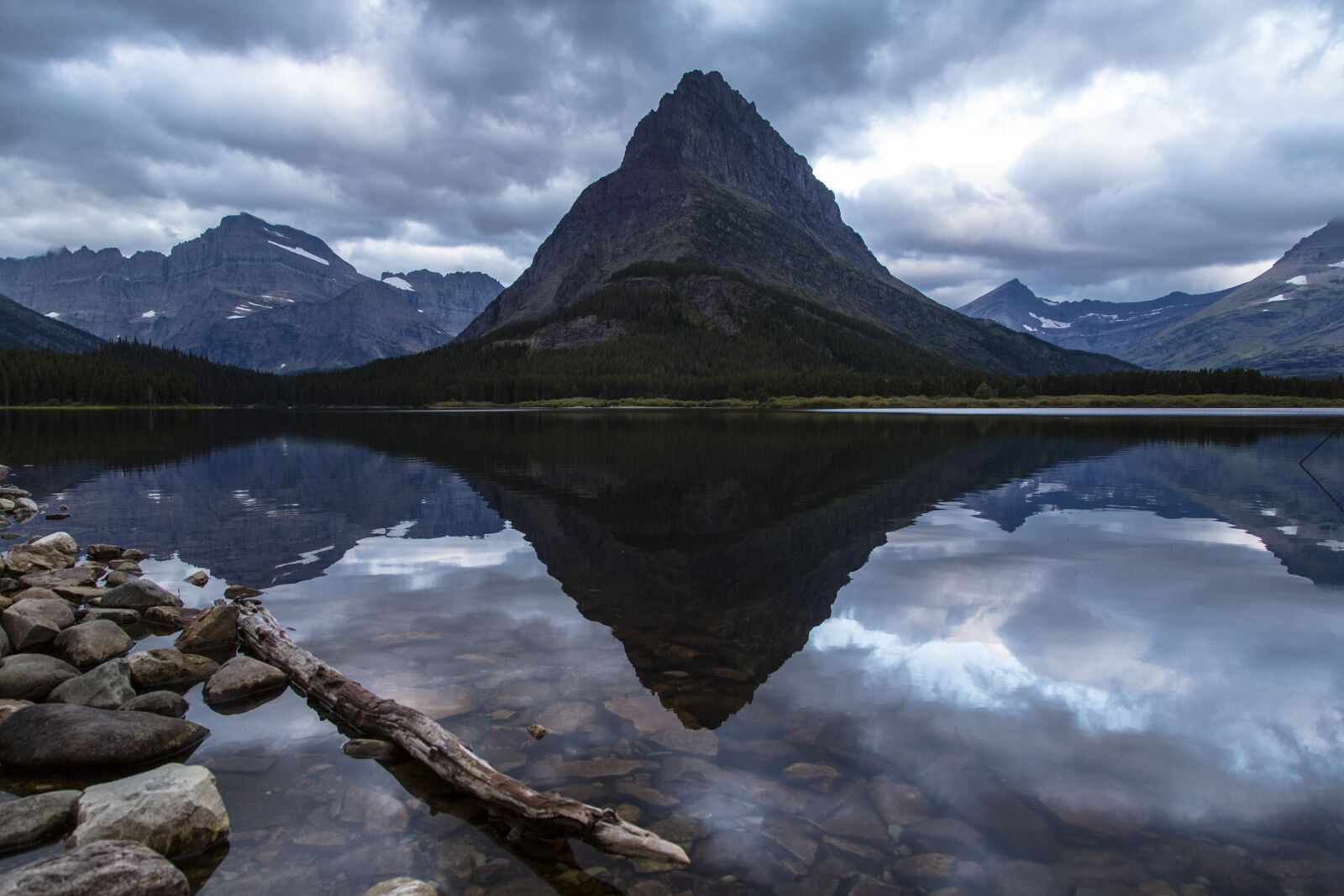 Canon EF 24-105mm F4L IS USM sample photo. Lake, calm, swiftcurrent photography