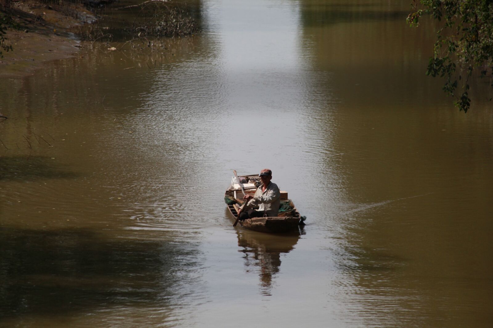 Canon EOS 5D Mark II sample photo. People, boat, man photography
