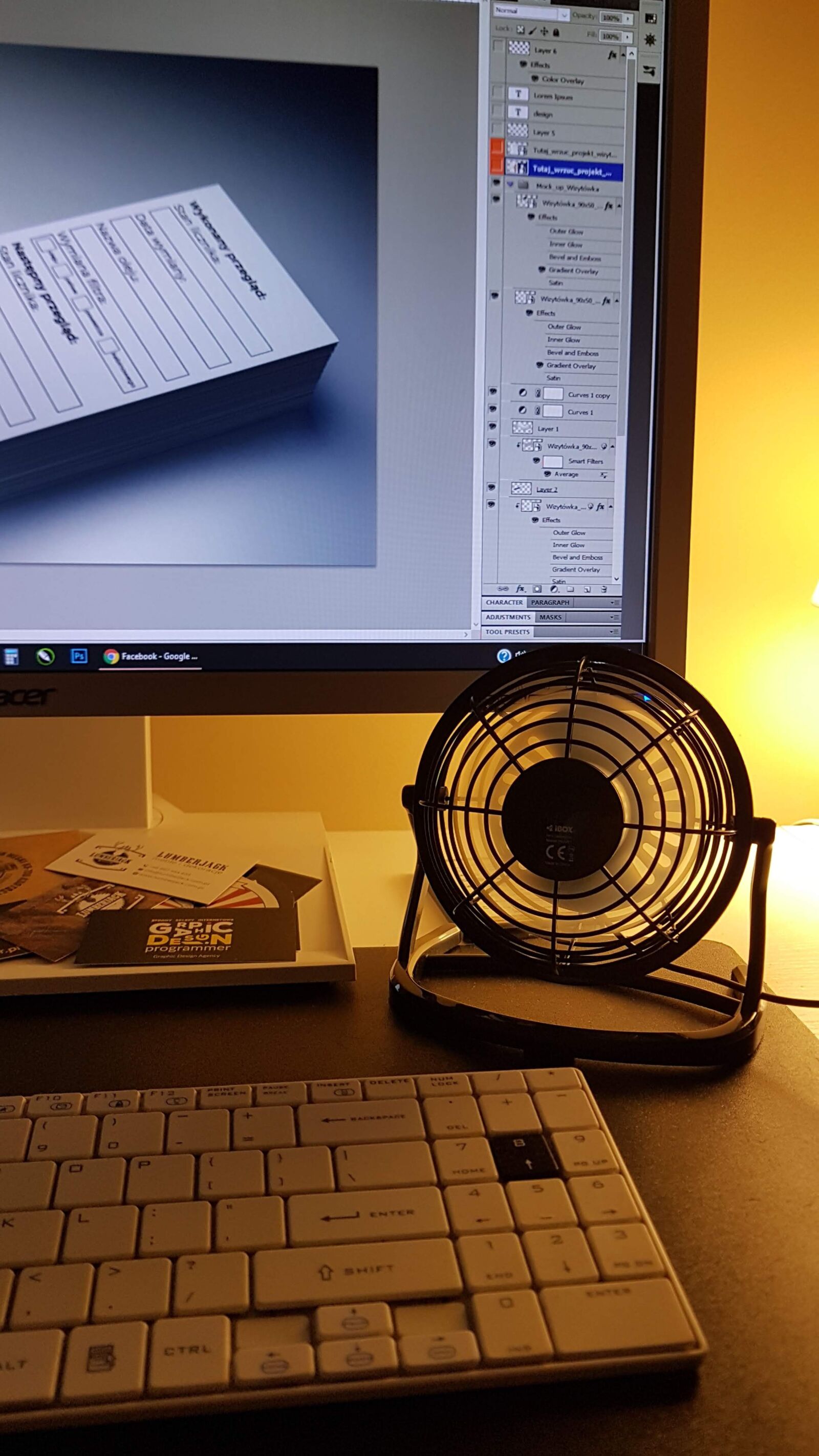 Samsung Galaxy S7 Edge sample photo. Computer, keyboard, fan photography