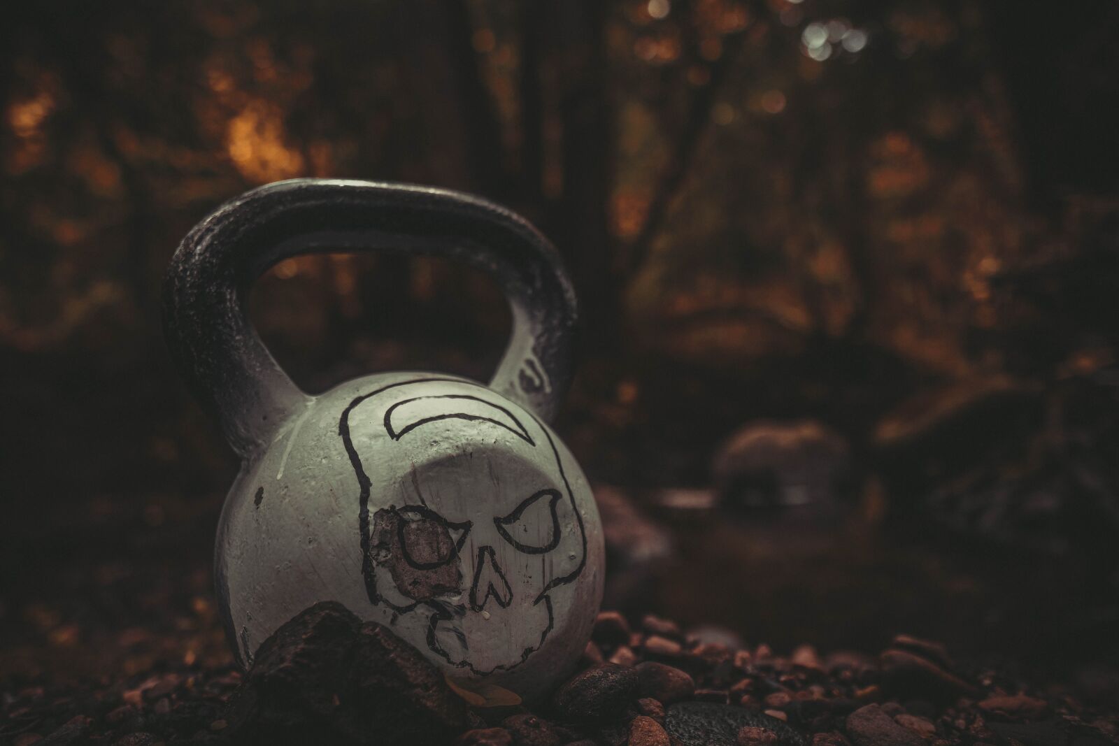 Sigma 16mm F1.4 DC DN | C sample photo. Kettlebell, fitness, training photography