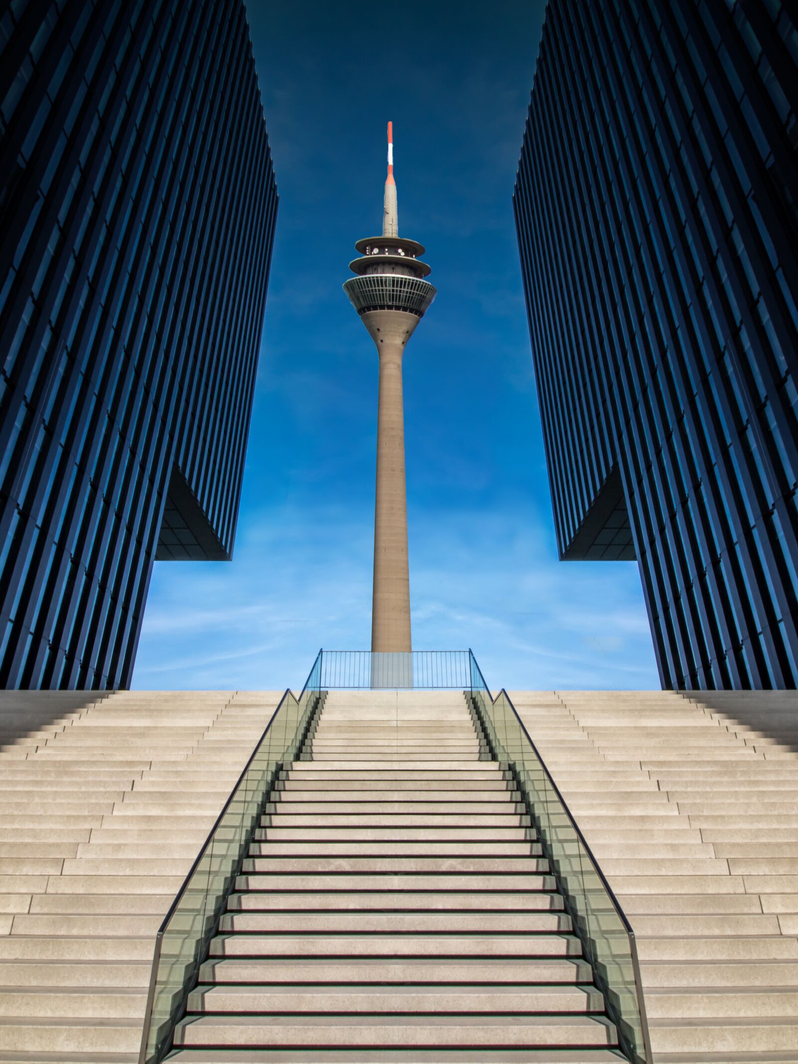 Canon EOS 80D sample photo. D sseldorf, media harbour photography