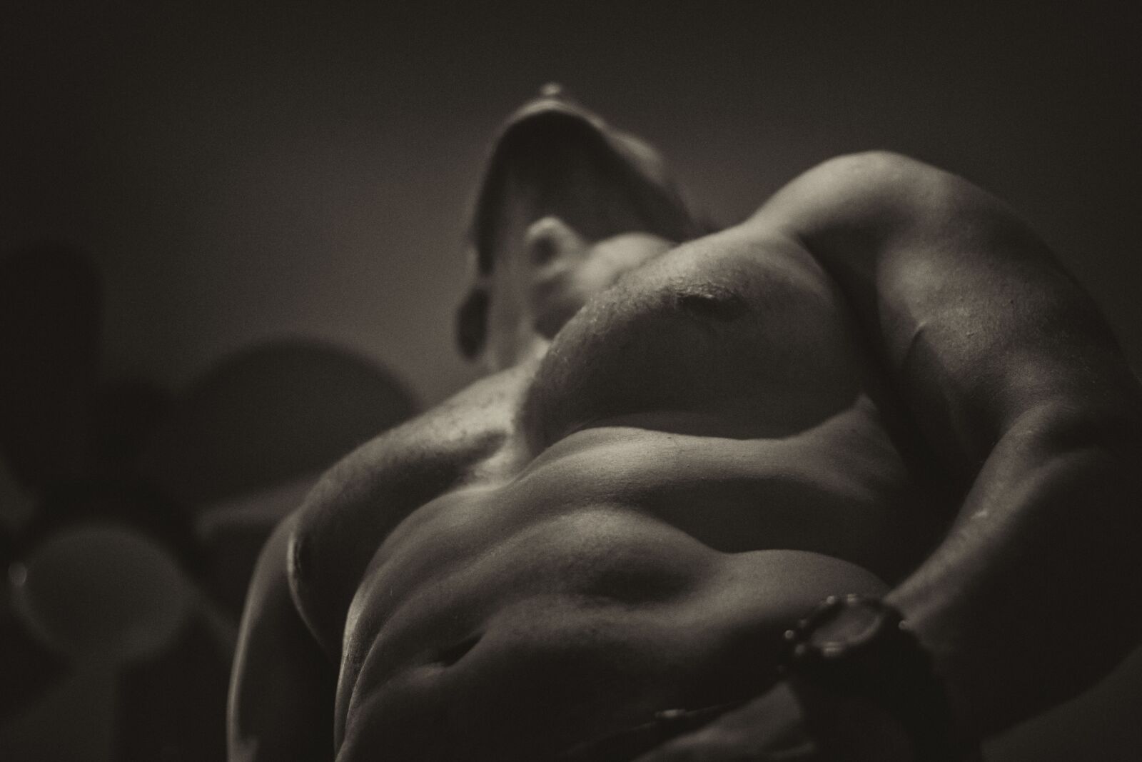 Canon EOS 70D + Canon EF 50mm F1.8 STM sample photo. Naked, upper body, fit photography