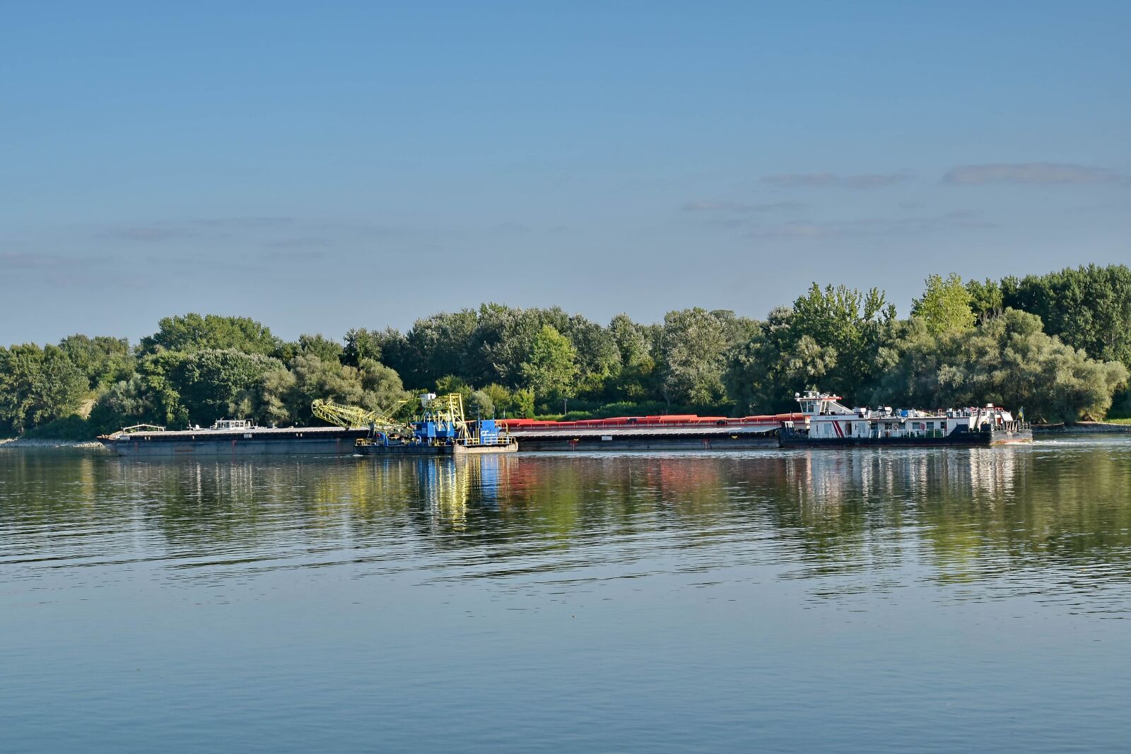 Nikon D5500 sample photo. Cargo ship, danube, riverbank photography
