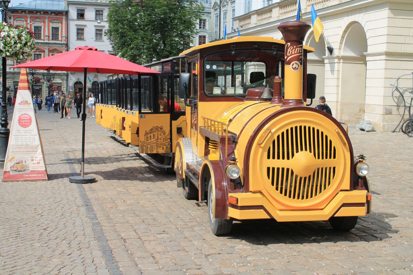 Canon EOS 1100D (EOS Rebel T3 / EOS Kiss X50) sample photo. Tram, excursion, ukraine photography