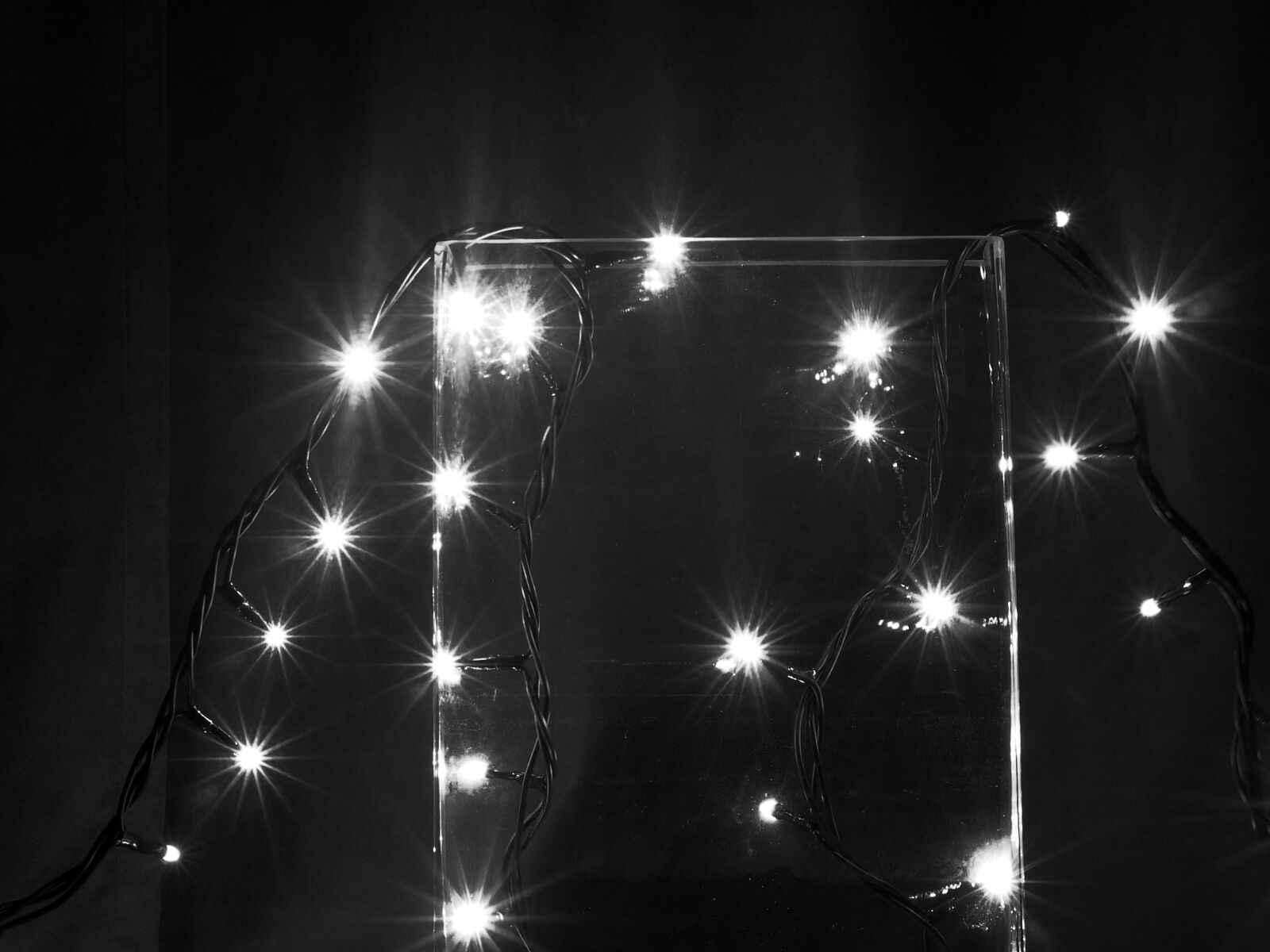 Olympus PEN E-PL5 sample photo. Black, and, white, lights photography