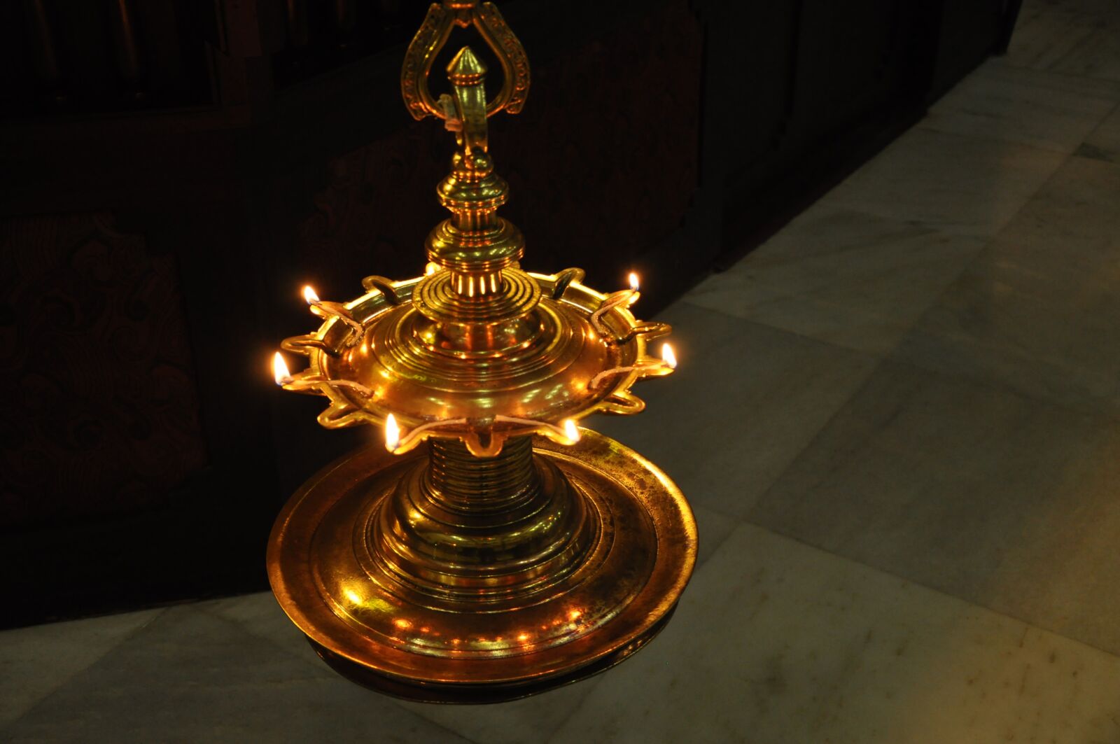 Nikon D90 sample photo. Lamp, light, decoration photography