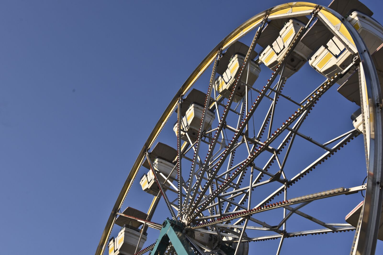Nikon D750 sample photo. Ferris wheel, ride, dusk photography