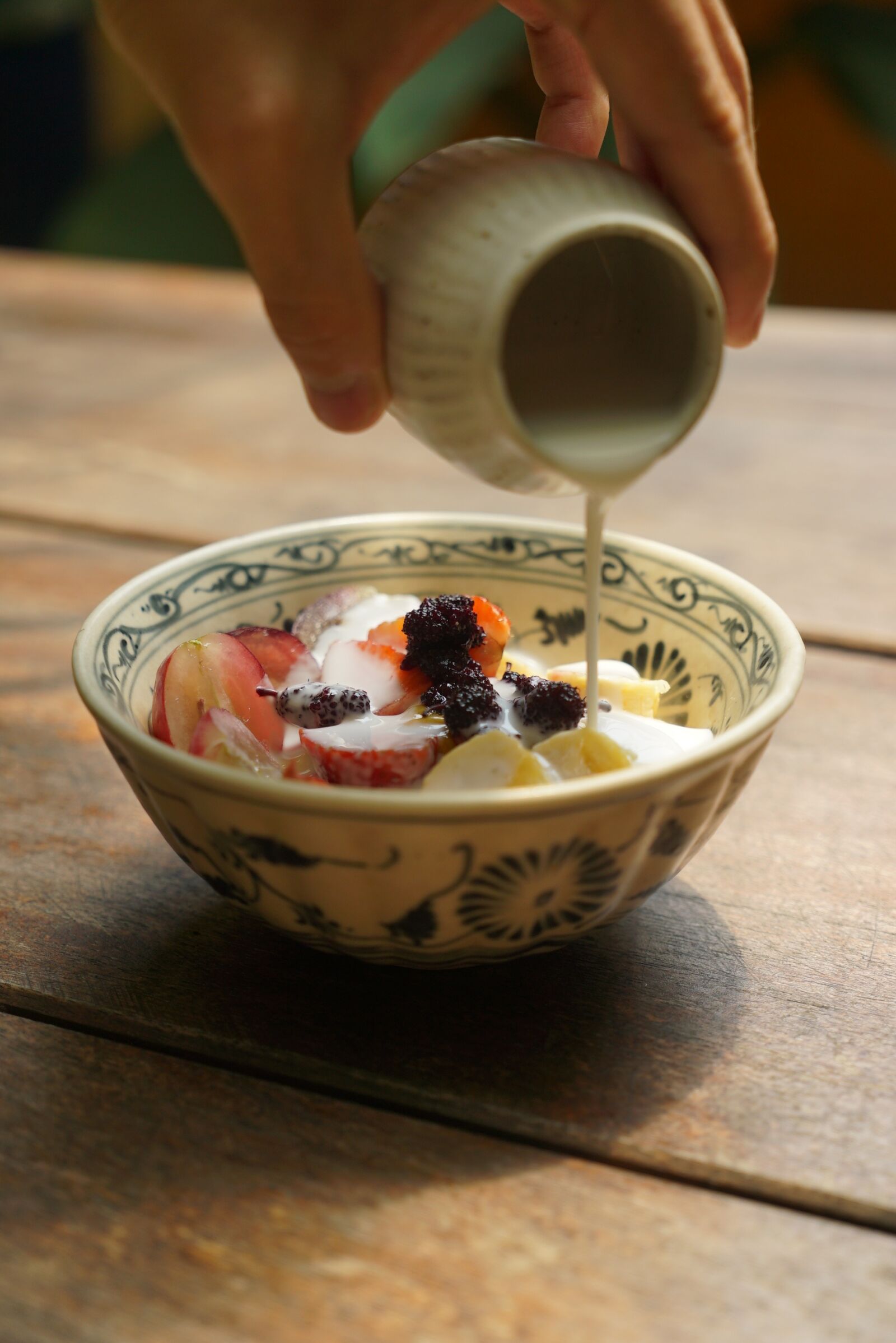 Sony a7S + Sony Vario Tessar T* FE 24-70mm F4 ZA OSS sample photo. Coconut milk, muesli, cornflakes photography