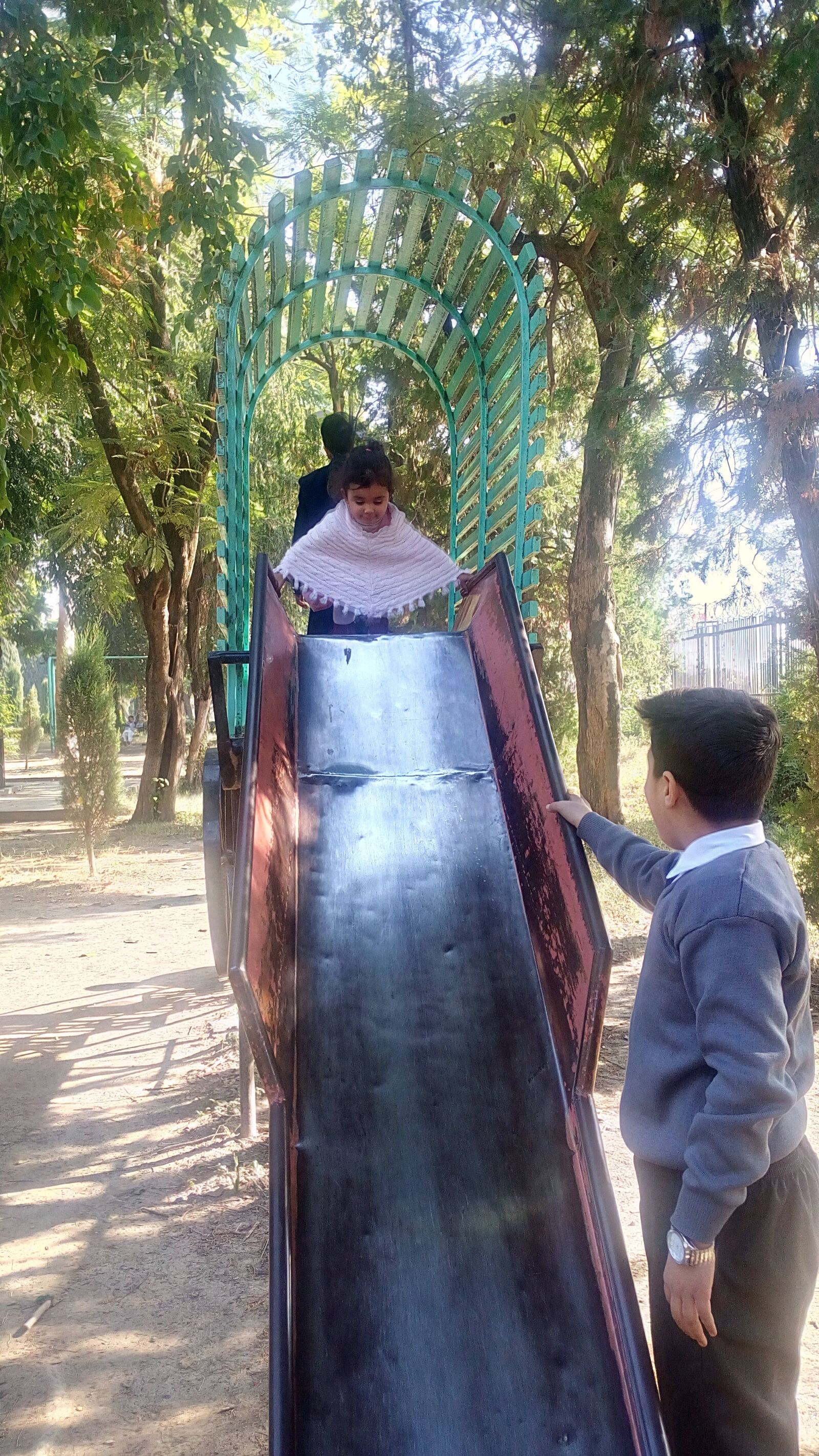Infinix NOTE 2 LTE sample photo. Kids playing, roller-coaster, celebration photography