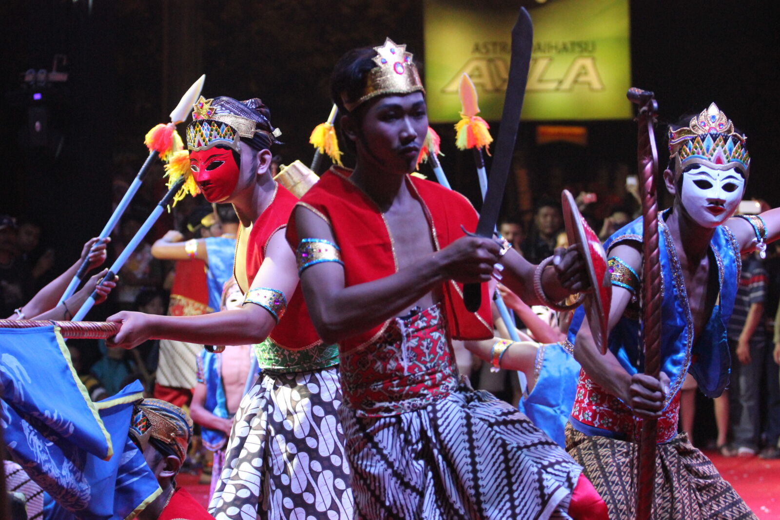 Canon EF 70-200mm F4L USM sample photo. Traditional, dance photography