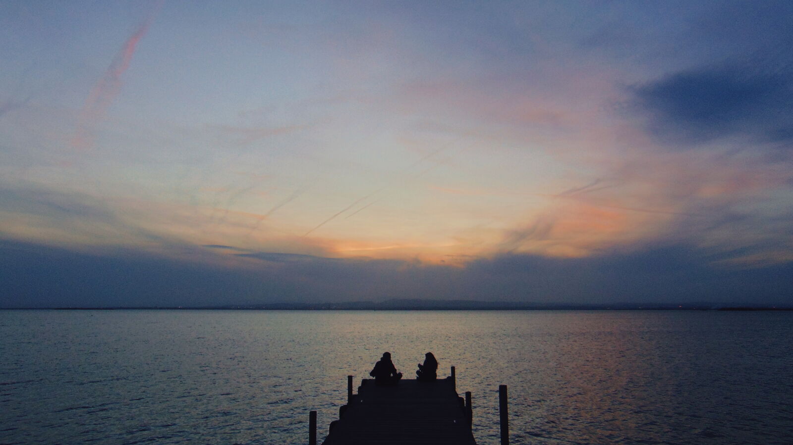 Sony Cyber-shot DSC-H300 sample photo. Beautiful, clouds, couple, dreamy photography