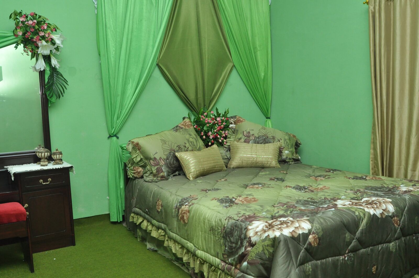 Nikon D5000 sample photo. The bridal chamber, interior photography