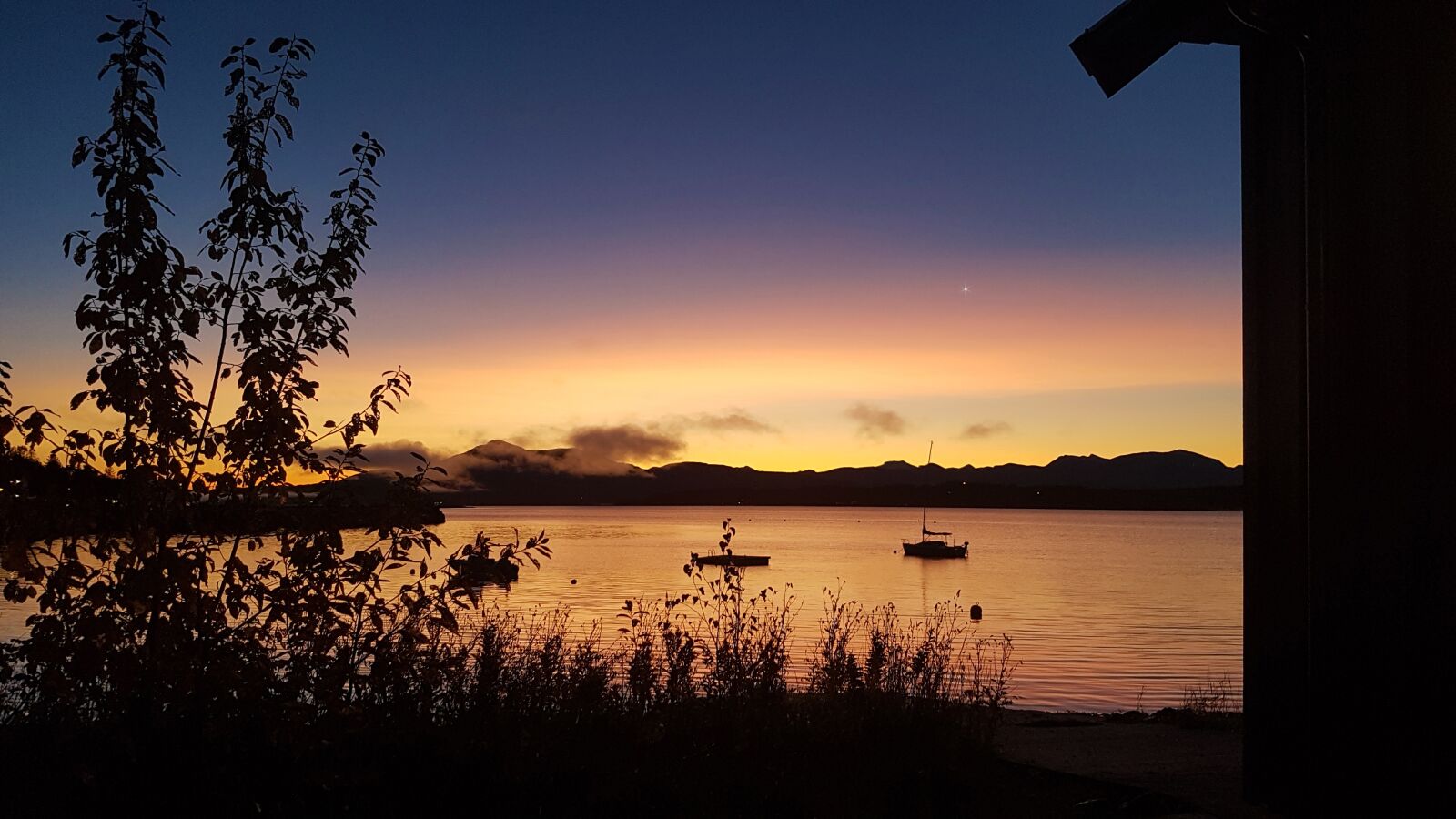 Samsung Galaxy S7 Edge sample photo. Autumn, molde, norway photography