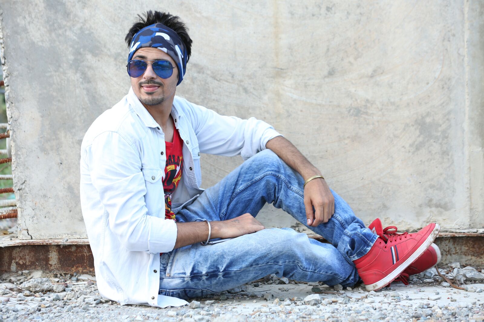 Canon EOS 5D Mark III sample photo. Attractive, business, cool, face photography