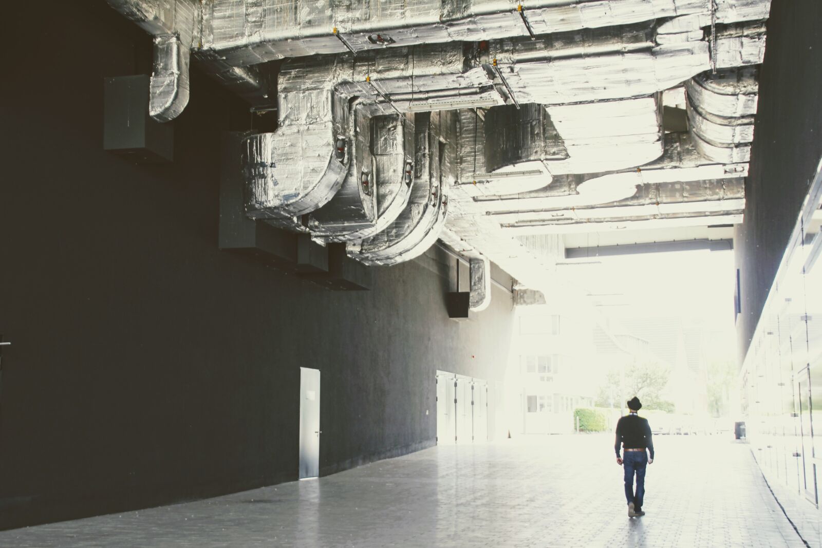 Canon EOS 60D sample photo. Man, run, tunnel photography