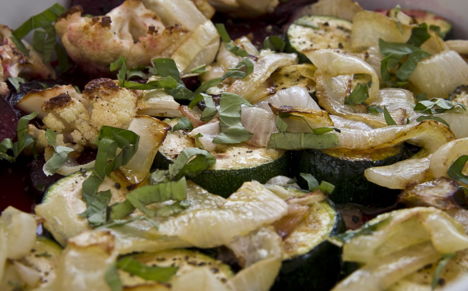Pentax K-30 sample photo. Zucchini, cauliflower, beetroot photography