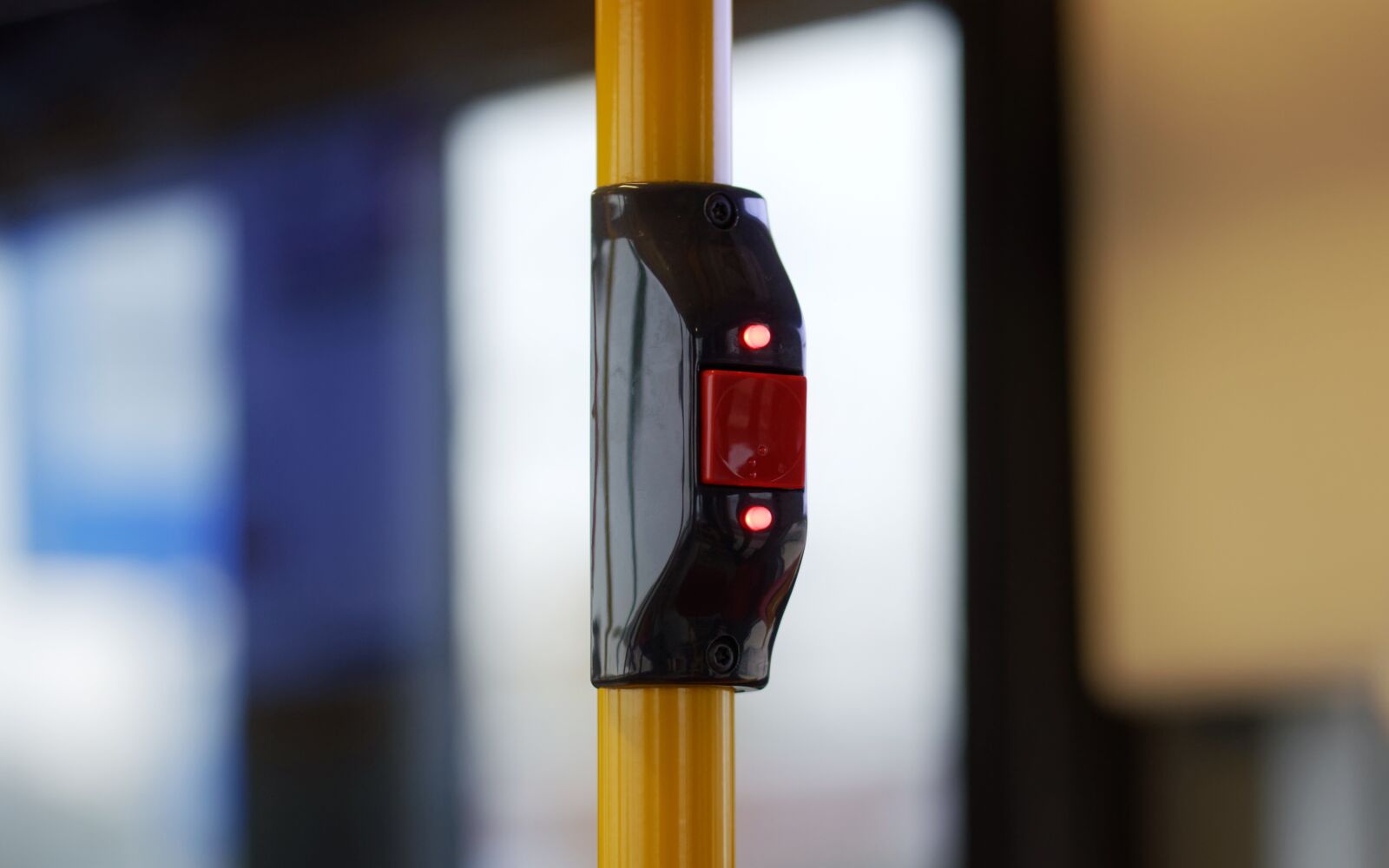 Nikon D5100 sample photo. Button, red, electric photography