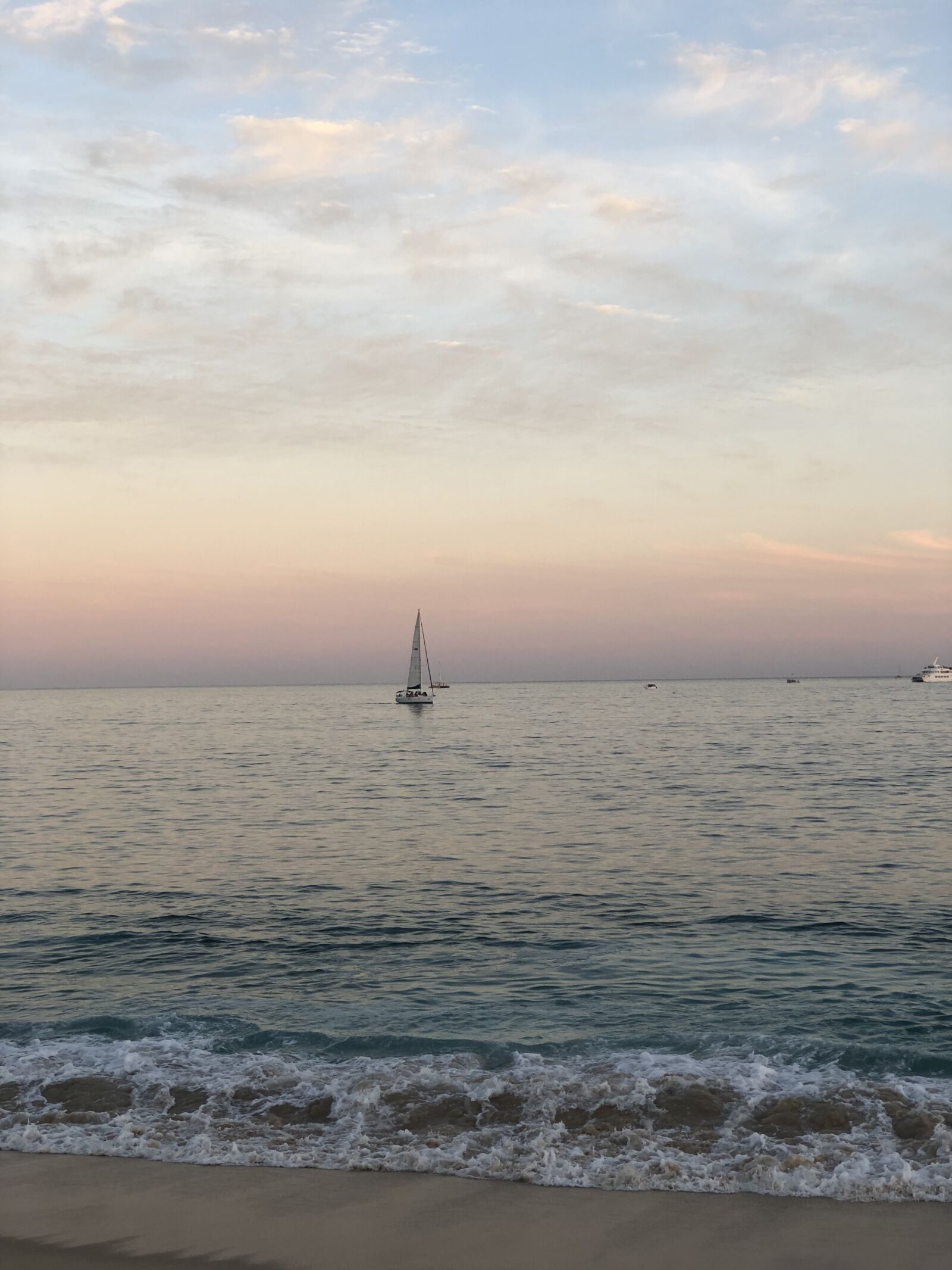 Apple iPhone 8 Plus sample photo. Sunset, sea, landscape photography