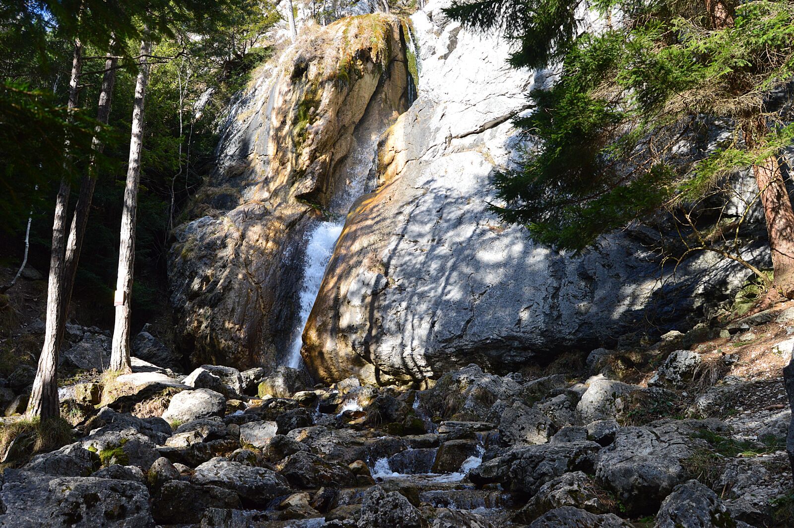 Nikon D3200 sample photo. Waterfall, water, rock photography