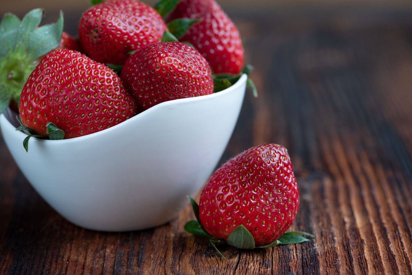 Nikon D750 sample photo. Strawberries, red, fruits photography