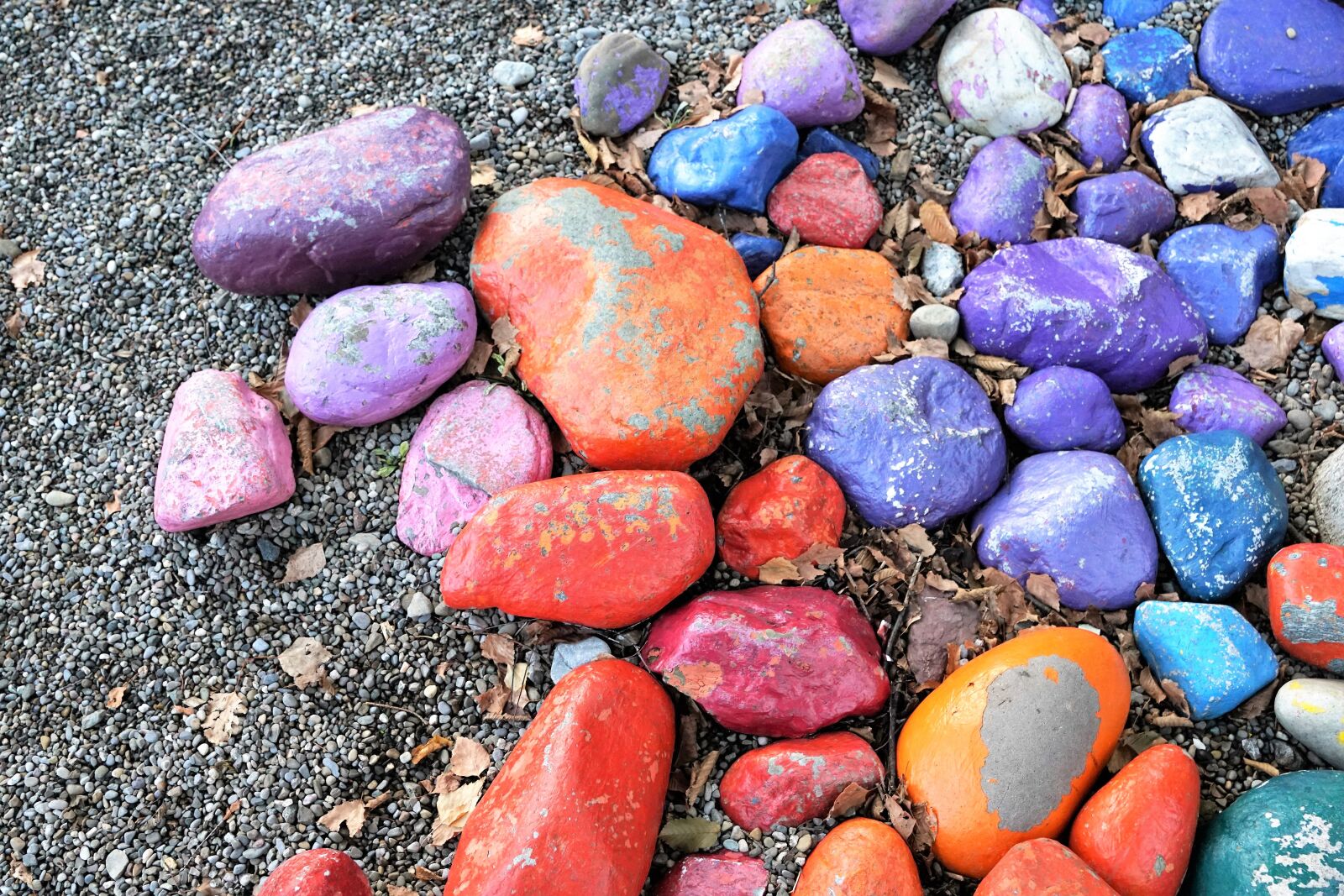 Sony ILCA-77M2 + Sony DT 16-50mm F2.8 SSM sample photo. Stones, colorful, design photography