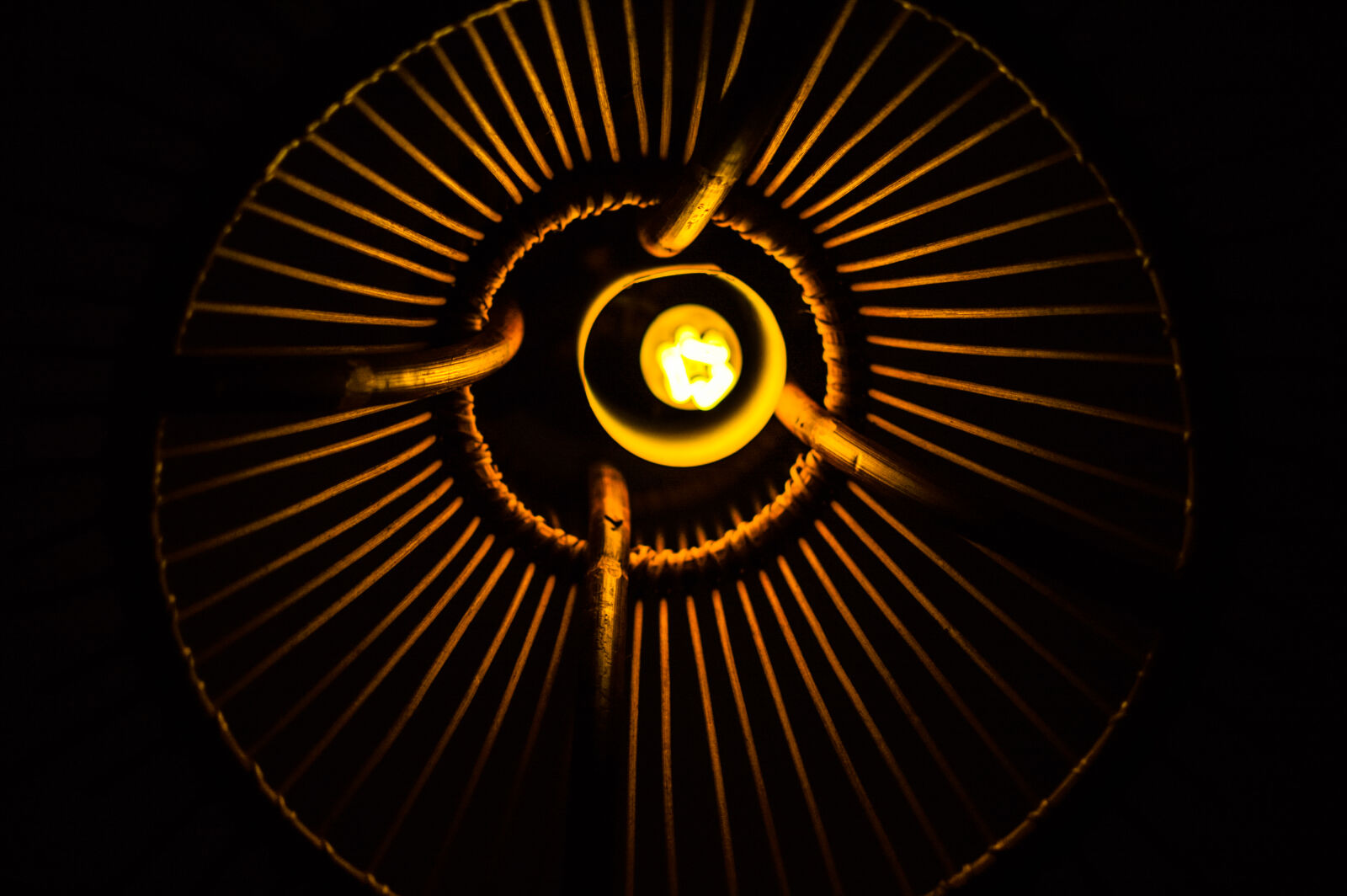 Nikon D3200 + Nikon AF-S DX Nikkor 35mm F1.8G sample photo. Abstract, art, background, bulb photography