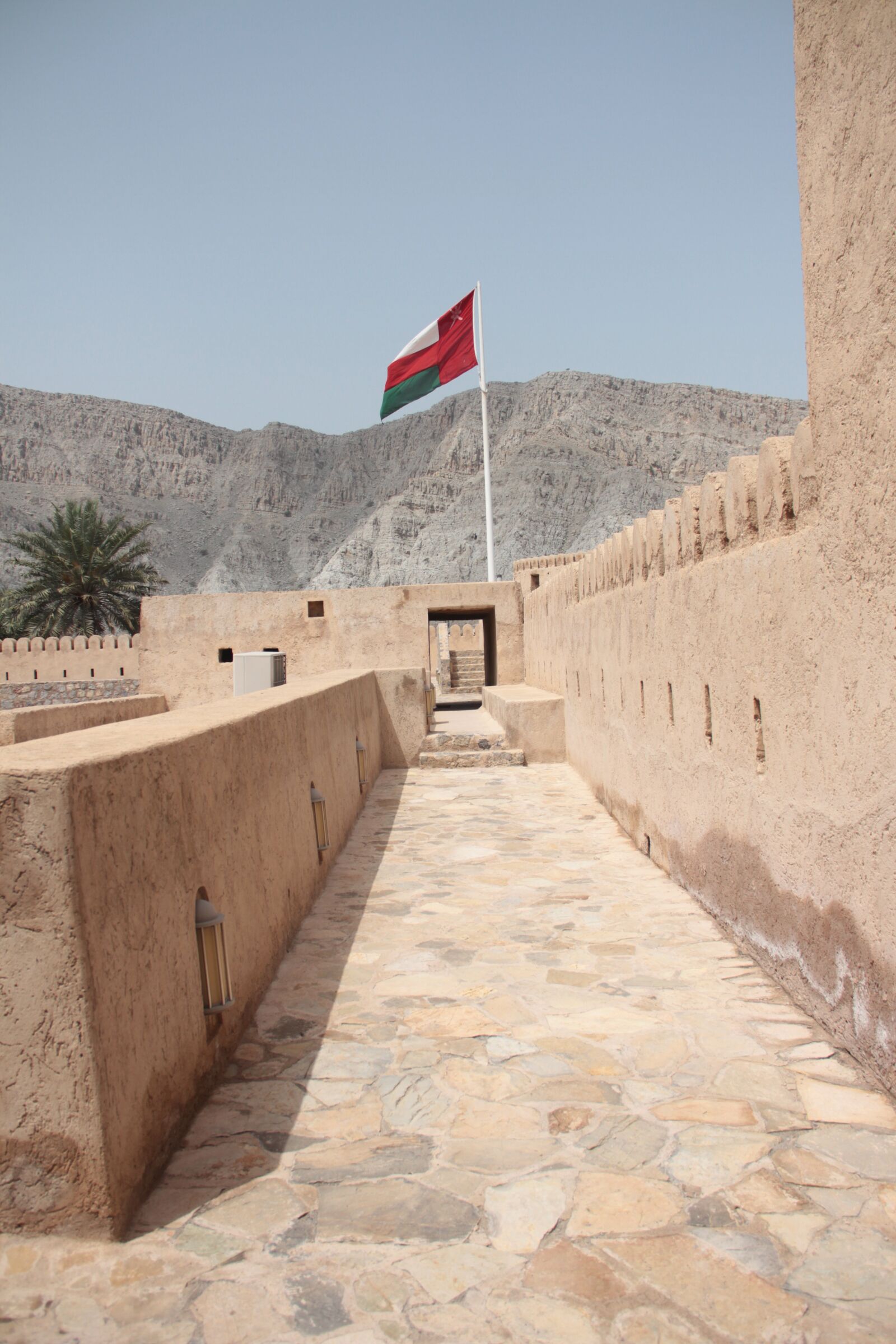 Canon EOS 7D sample photo. Oman, khasab, fort photography