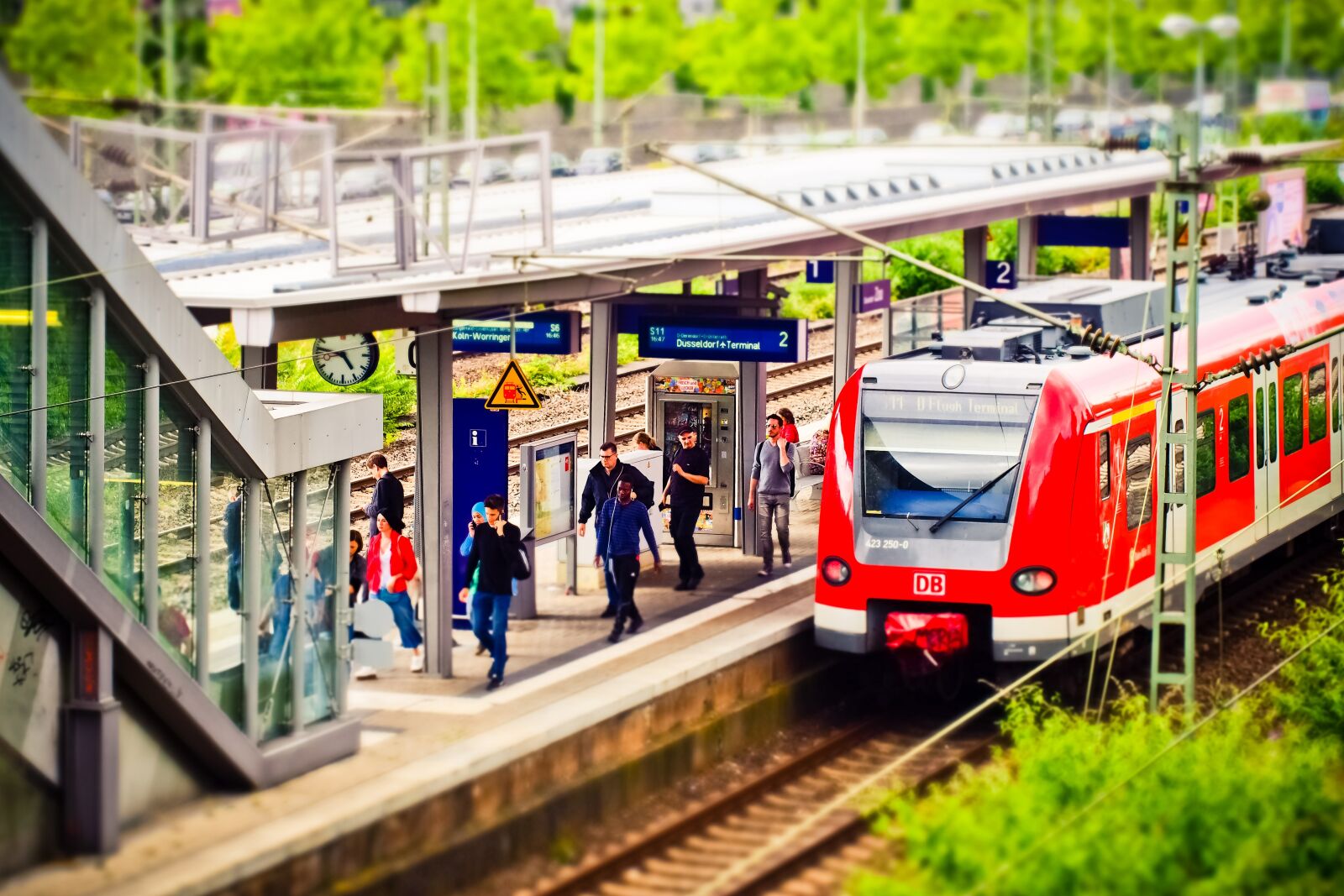 Olympus OM-D E-M10 sample photo. Railway station, train, railway photography