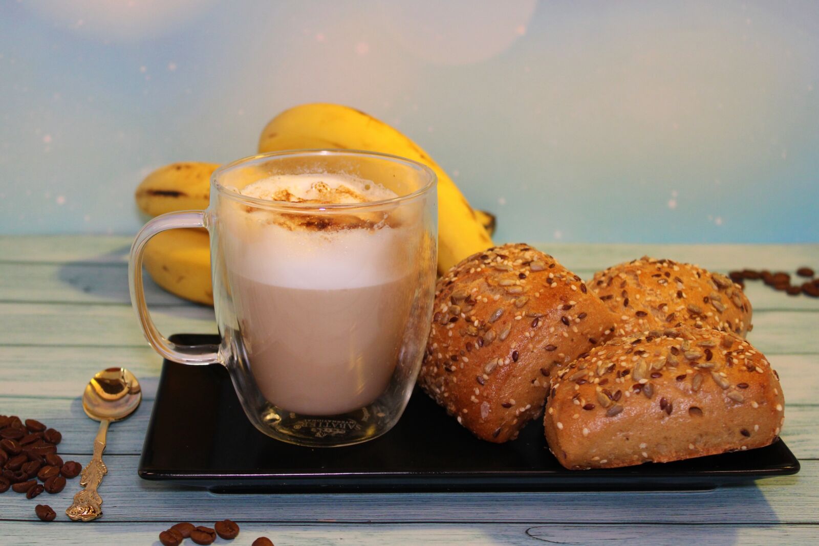 Canon EOS 2000D (EOS Rebel T7 / EOS Kiss X90 / EOS 1500D) sample photo. Coffee, roll, breakfast photography