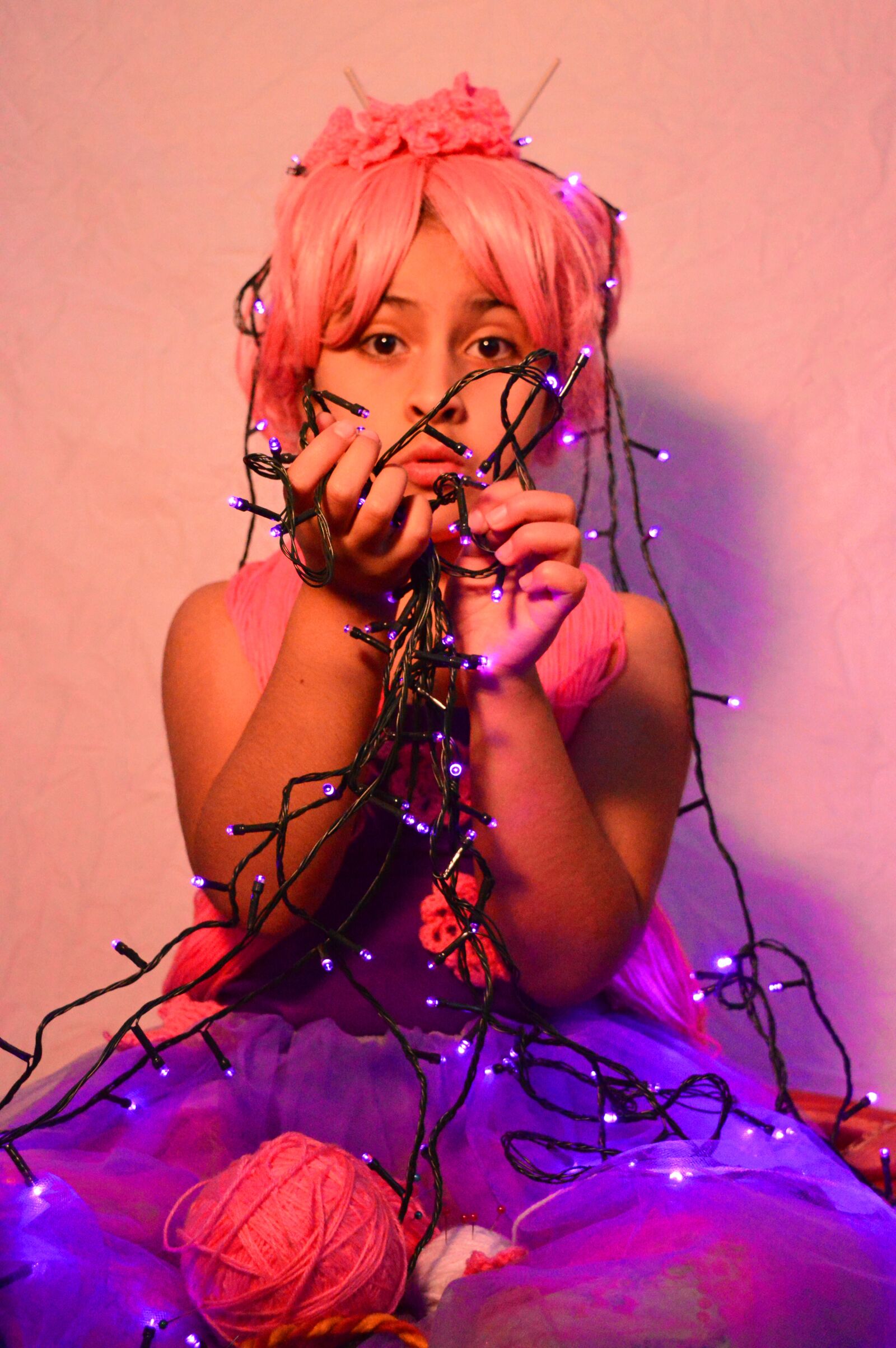 Nikon D3200 sample photo. Girl, lights, wool photography