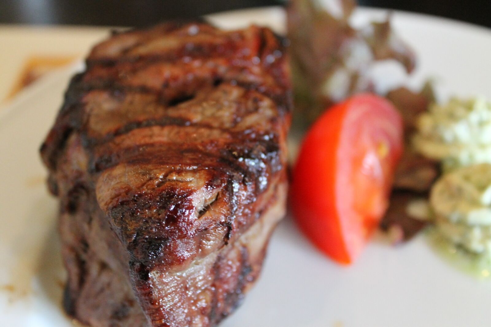 Canon EOS 1100D (EOS Rebel T3 / EOS Kiss X50) sample photo. Steak, maredo, steakhouse photography