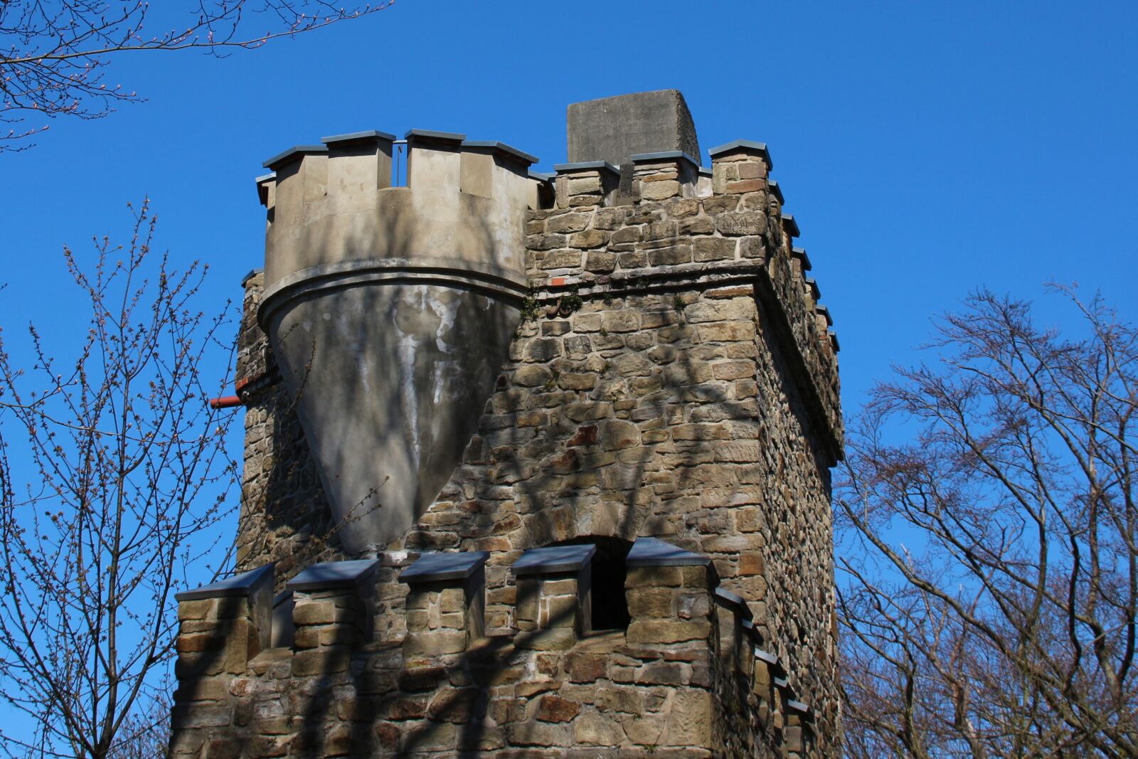 Canon EOS 700D (EOS Rebel T5i / EOS Kiss X7i) sample photo. Castle, tower, middle ages photography