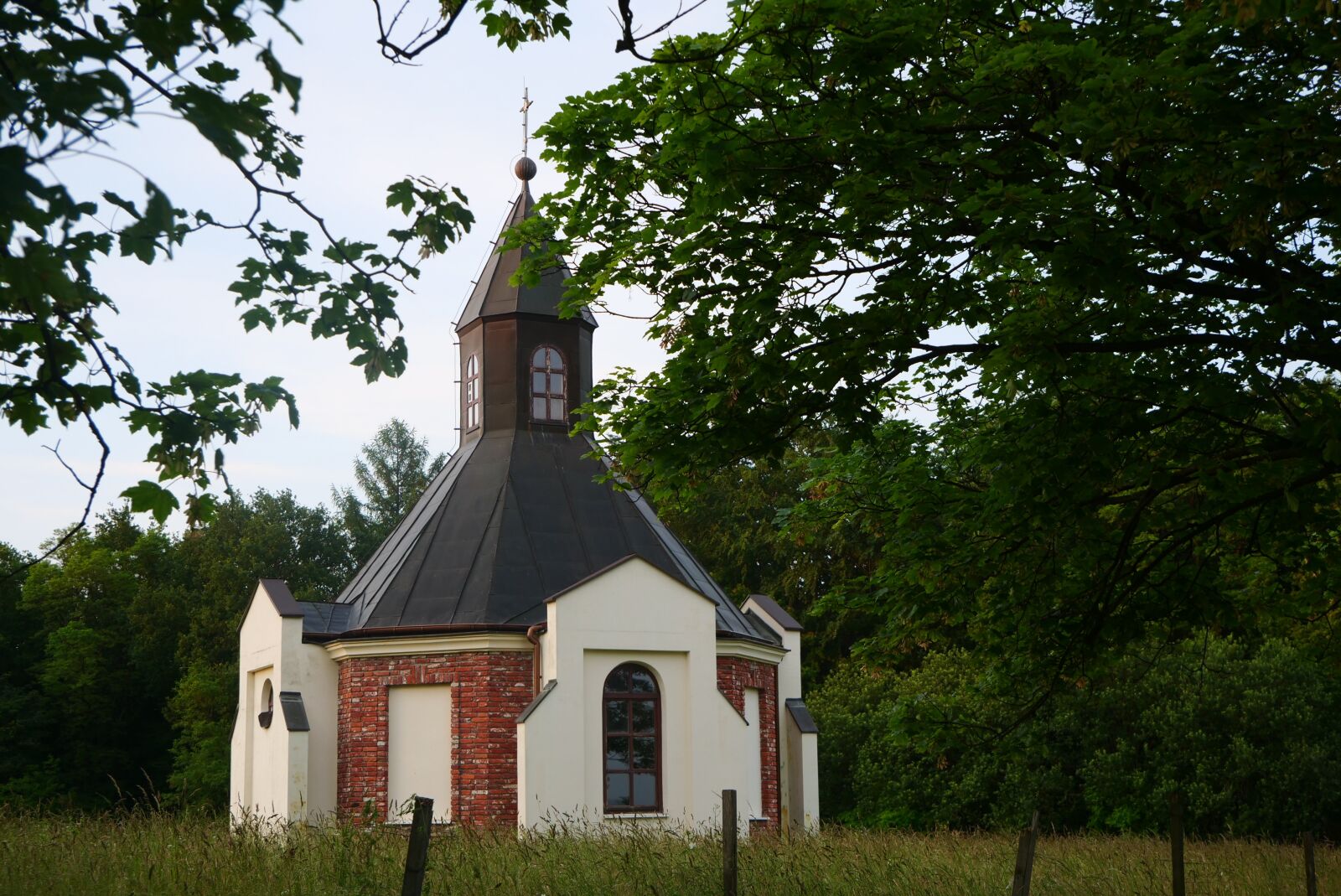 Panasonic Lumix DC-G9 sample photo. Architecture, church, religion photography
